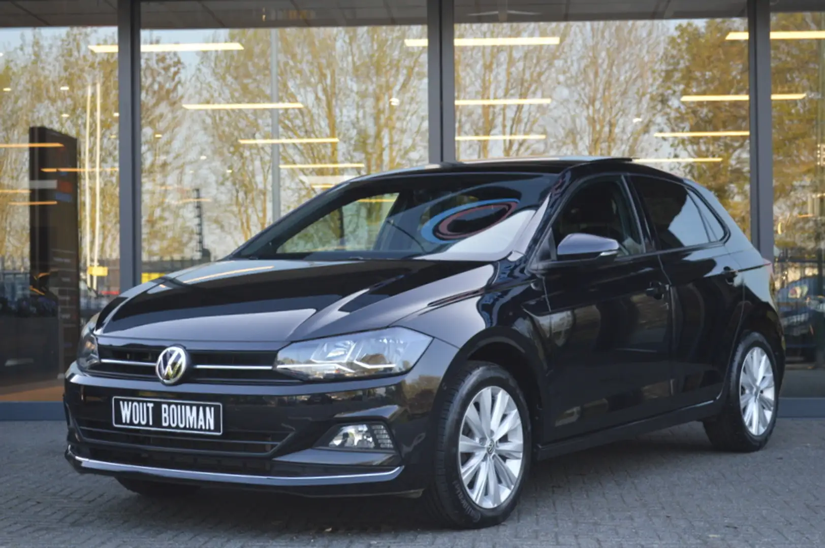 Volkswagen Polo 1.0 TSI Highline Panorama Clima Camera Keyless Pdc Negro - 2