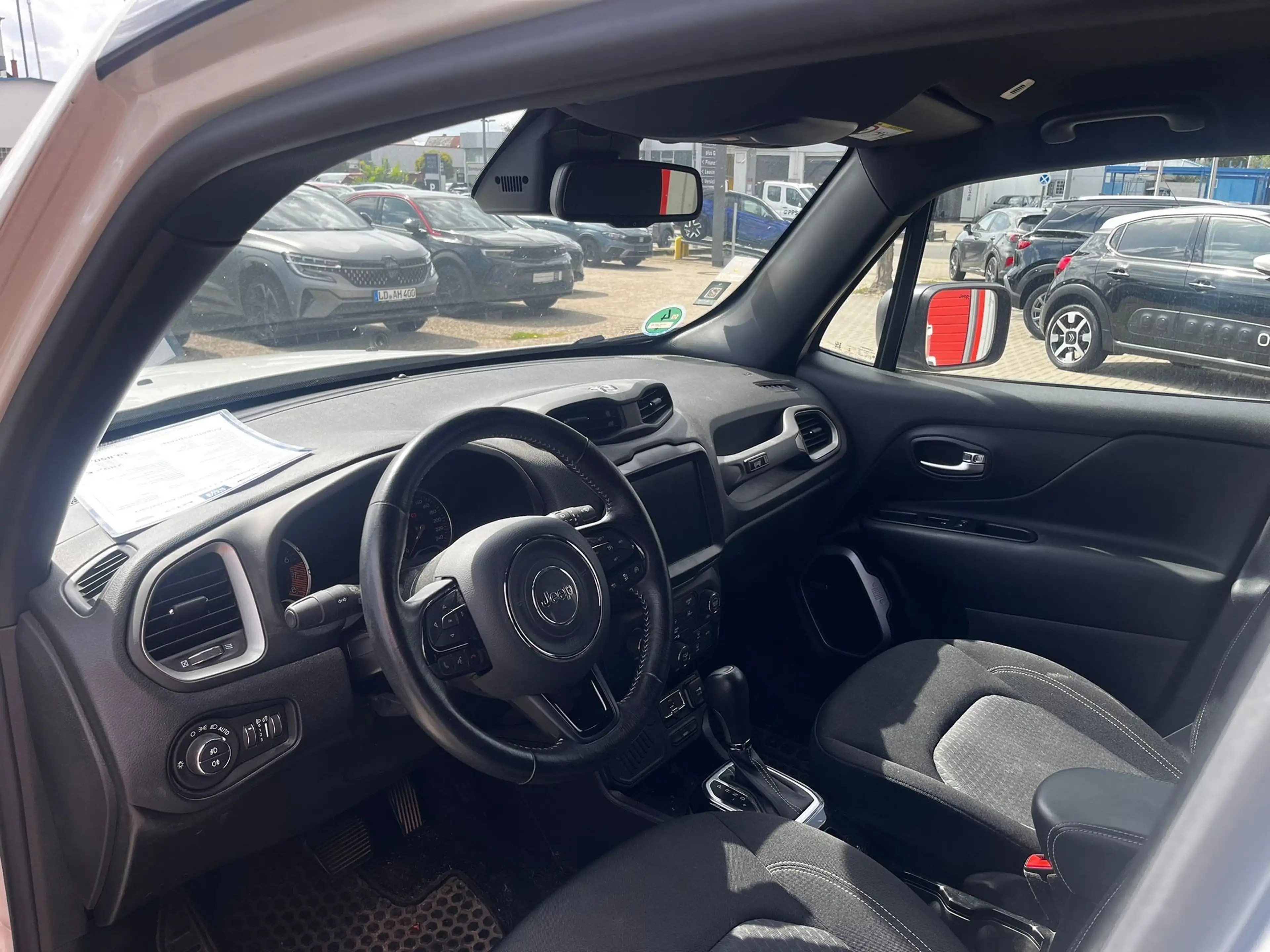 Jeep Renegade 1.3 T-GDI 80th Anniversary Automatik — photo 4