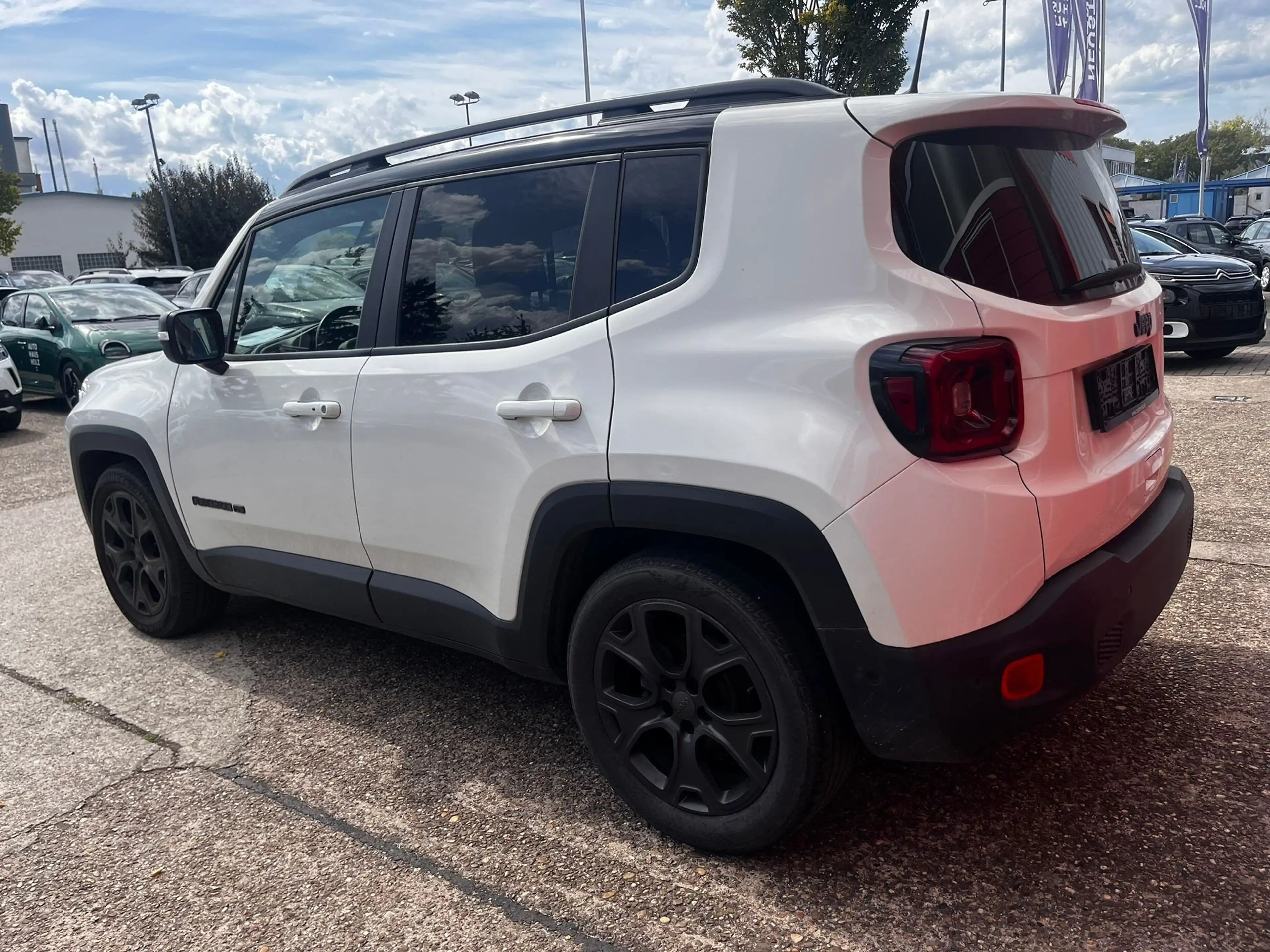 Jeep Renegade 1.3 T-GDI 80th Anniversary Automatik — photo 3