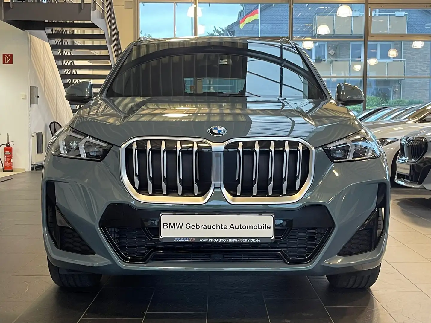 BMW X1 18i sDrive M Sport A-LED/AHK/Komf.Zg*Shadow Groen - 2