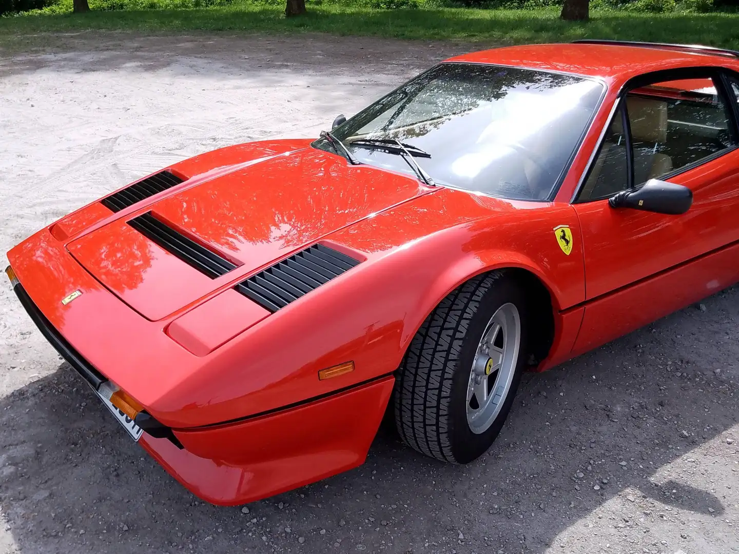 Ferrari 208 Turbo GTB Rot - 1