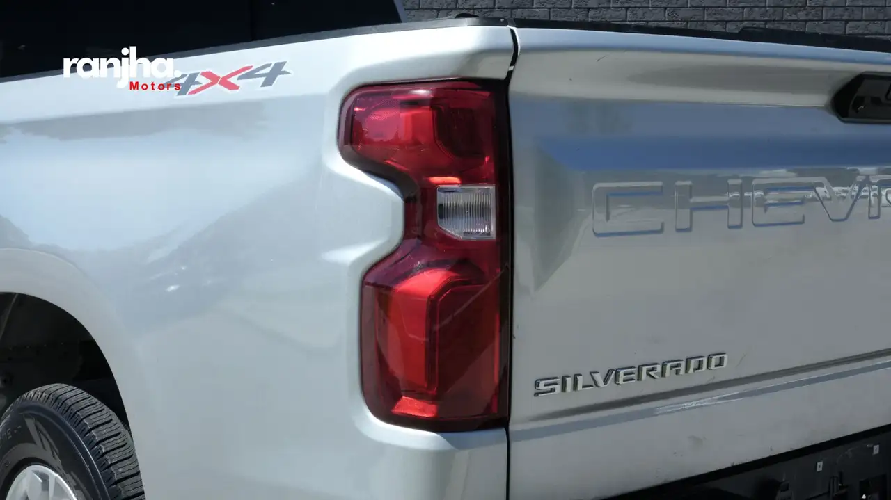 Chevrolet Silverado 1500 снимка Chevrolet Silverado 1500