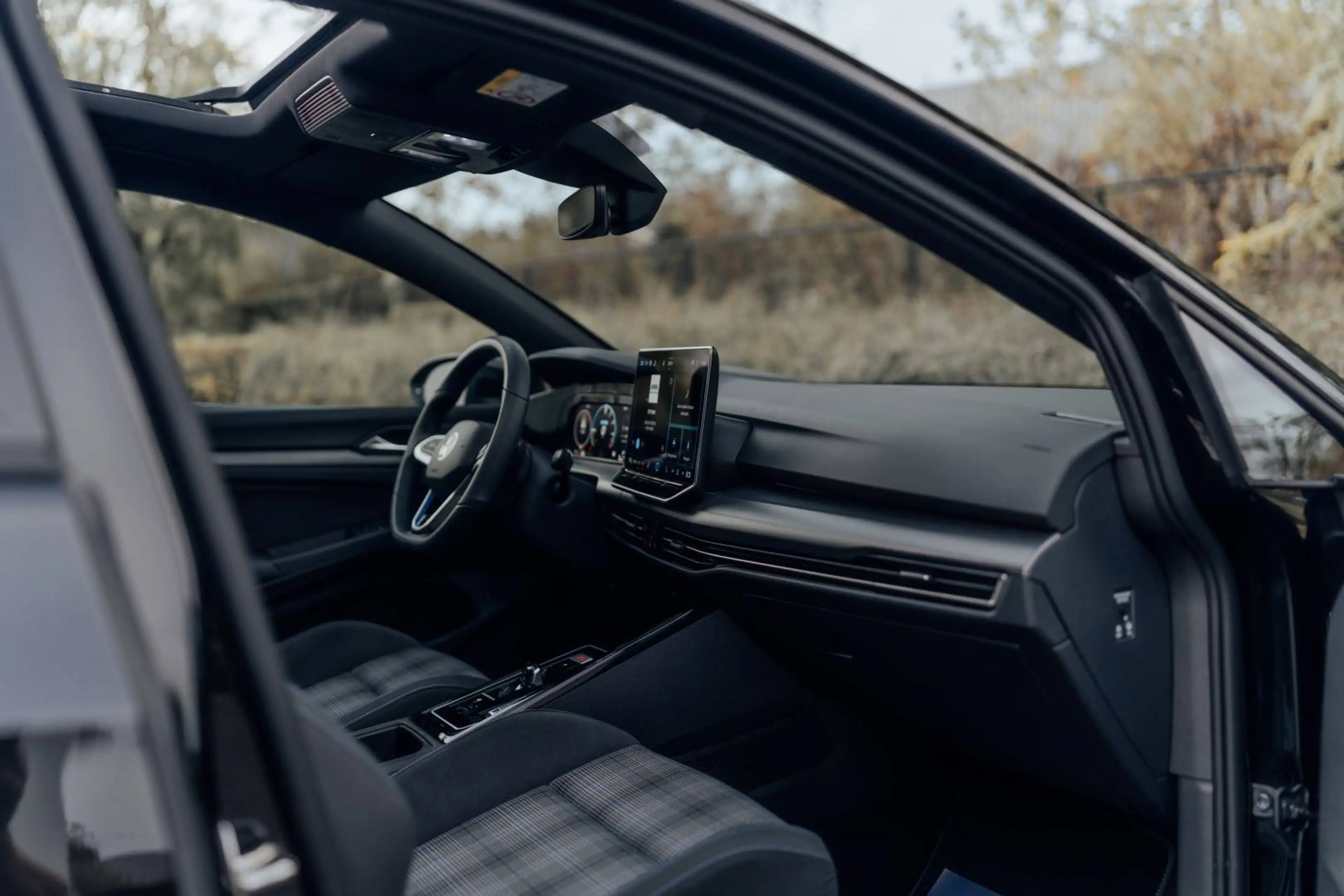 Volkswagen Golf GTE PANO | ACC | 360 CAMERA | HUD — photo 19
