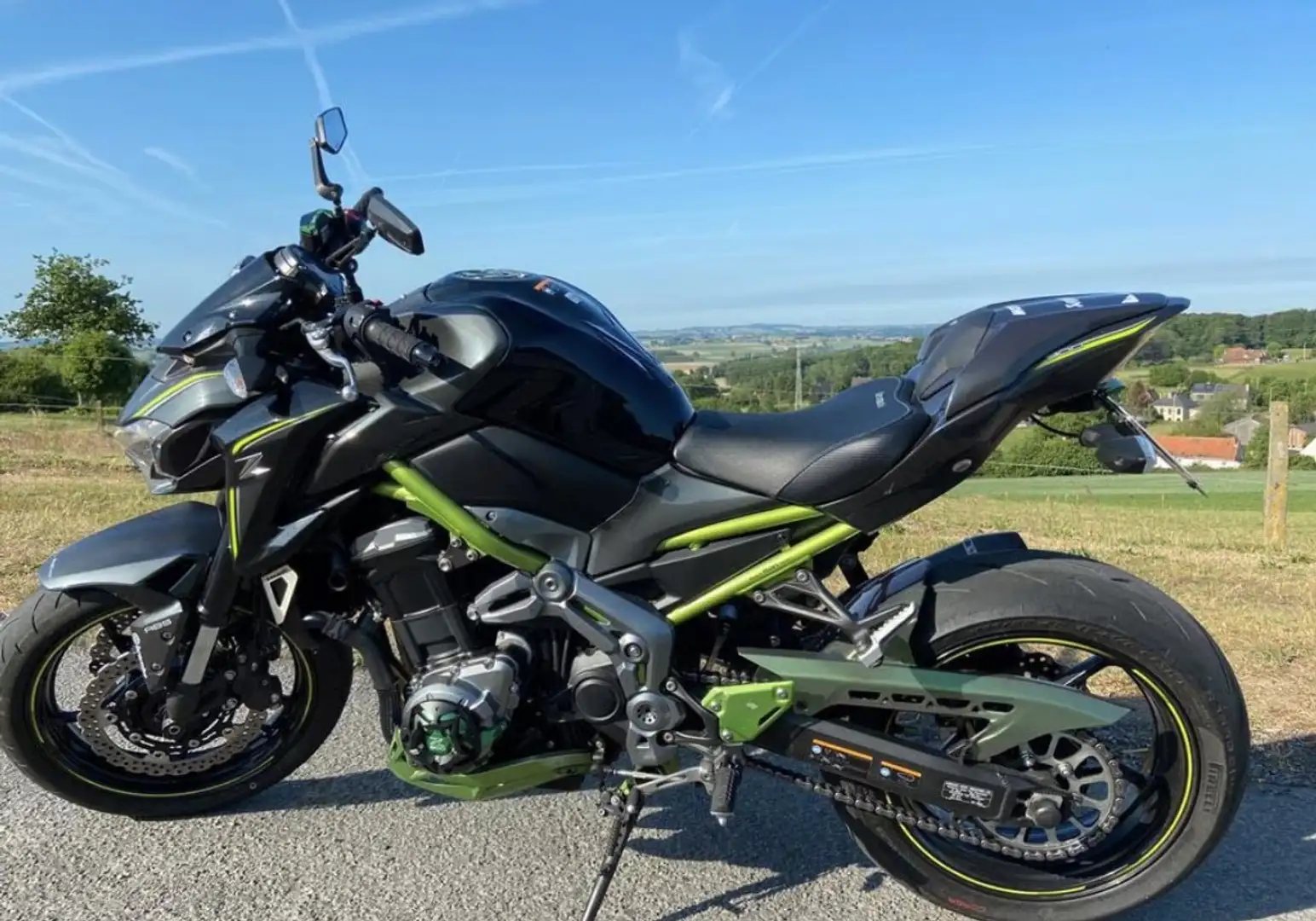 Kawasaki Z 900 Zwart - 1