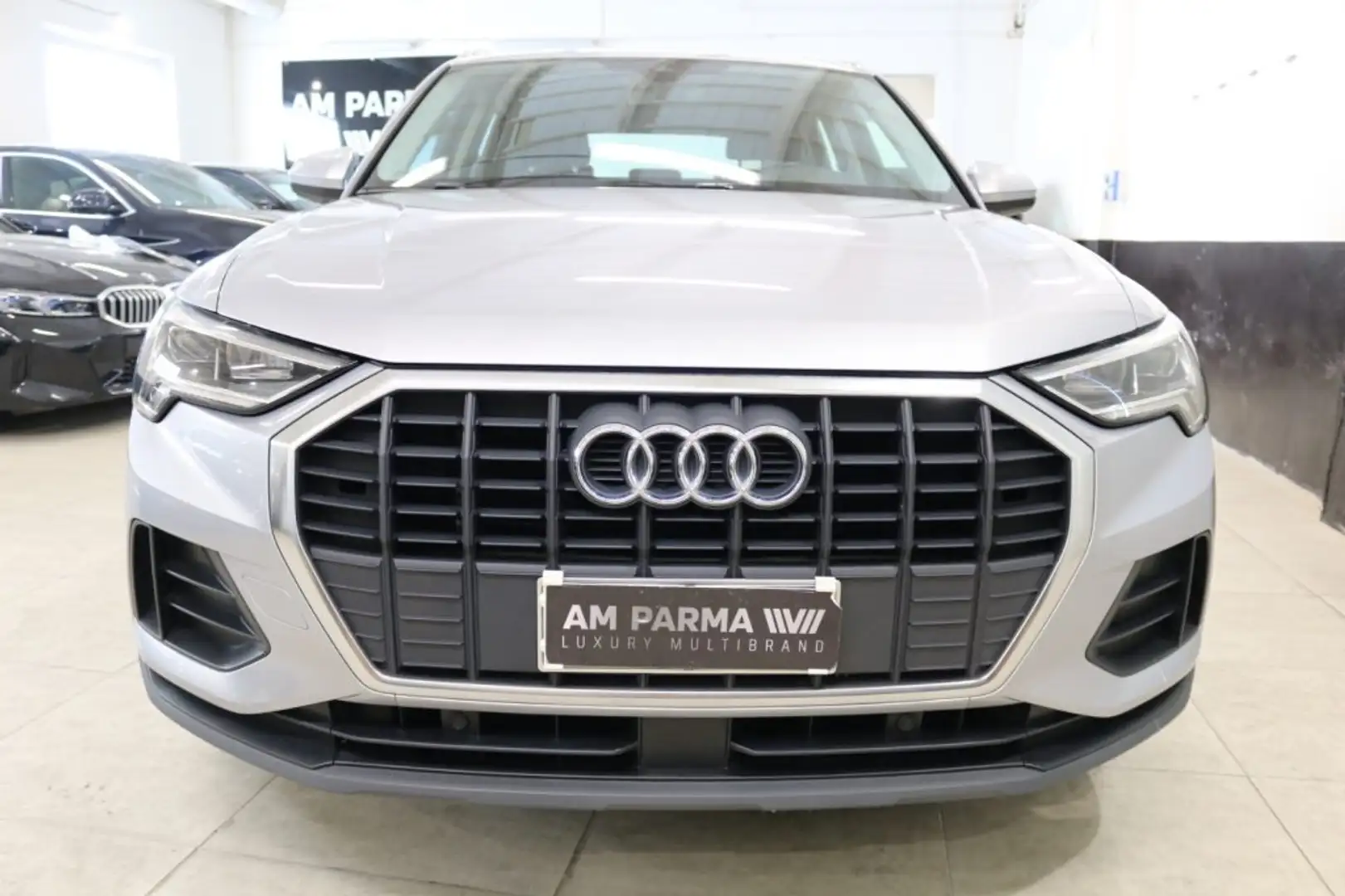 Audi Q3 2.0 TDI 150 CV S tronic Edition KM CERTIFICATI Argento - 2