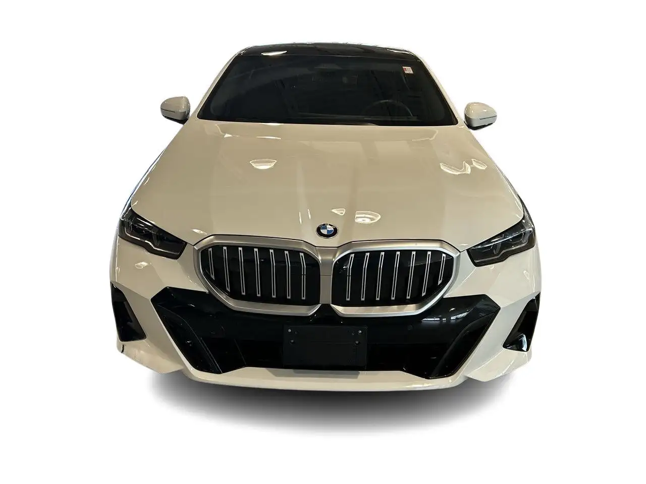 BMW 5 Series снимка BMW 5 Series