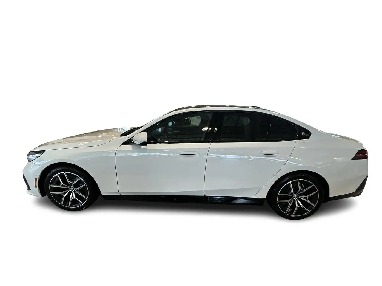 BMW 5 Series снимка BMW 5 Series