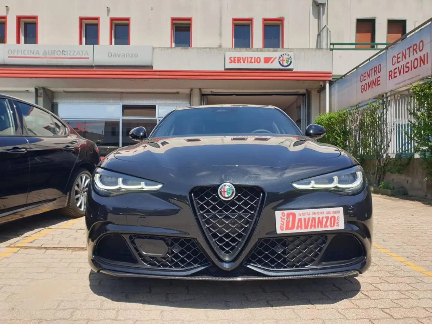 Alfa Romeo Giulia 2.9 V6 Bi-Turbo AT8 Quadrifoglio Noir - 2