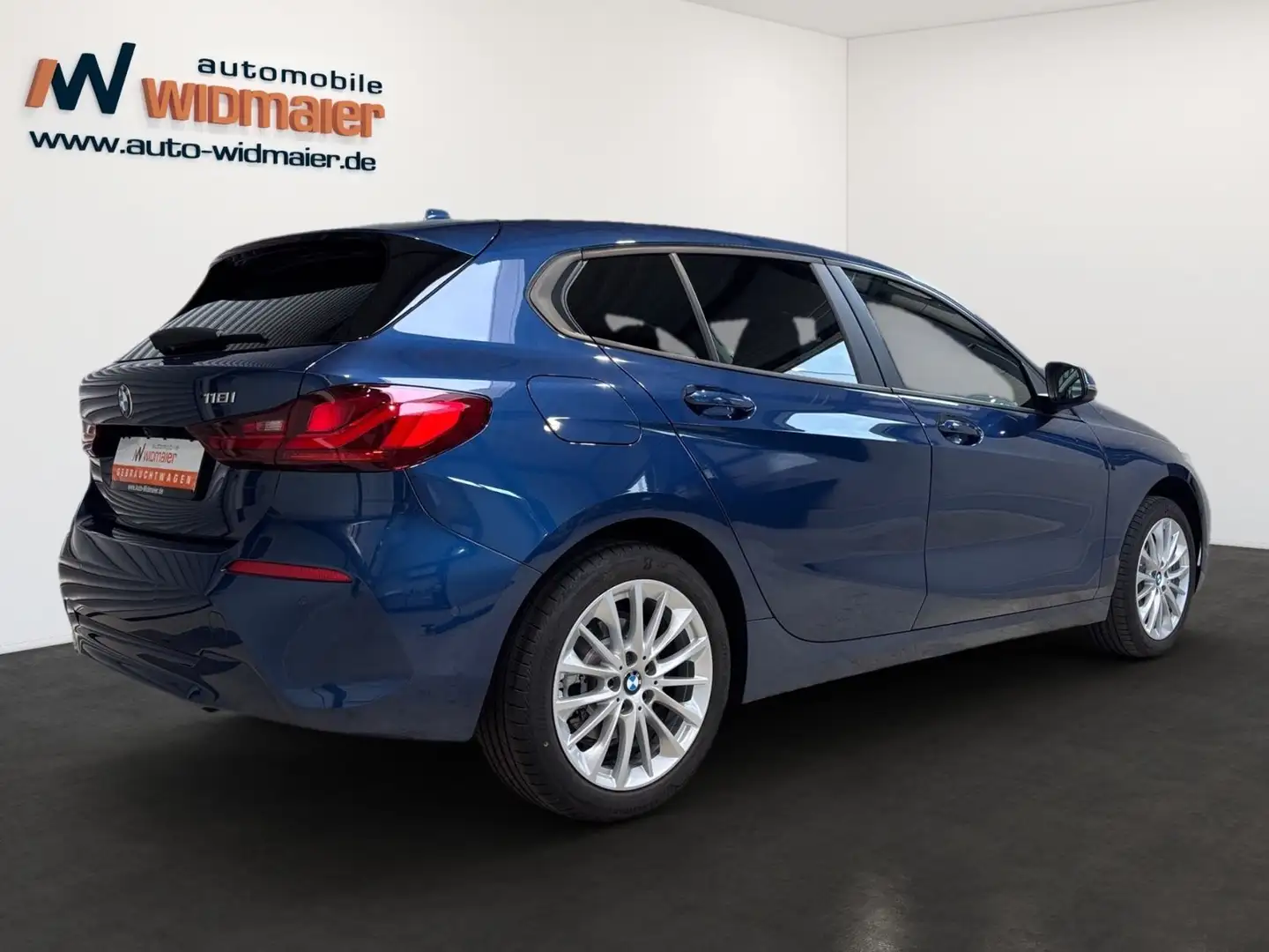BMW 118 i -- Comfort/PremiumPaket/Kamera/17LM Blau - 2