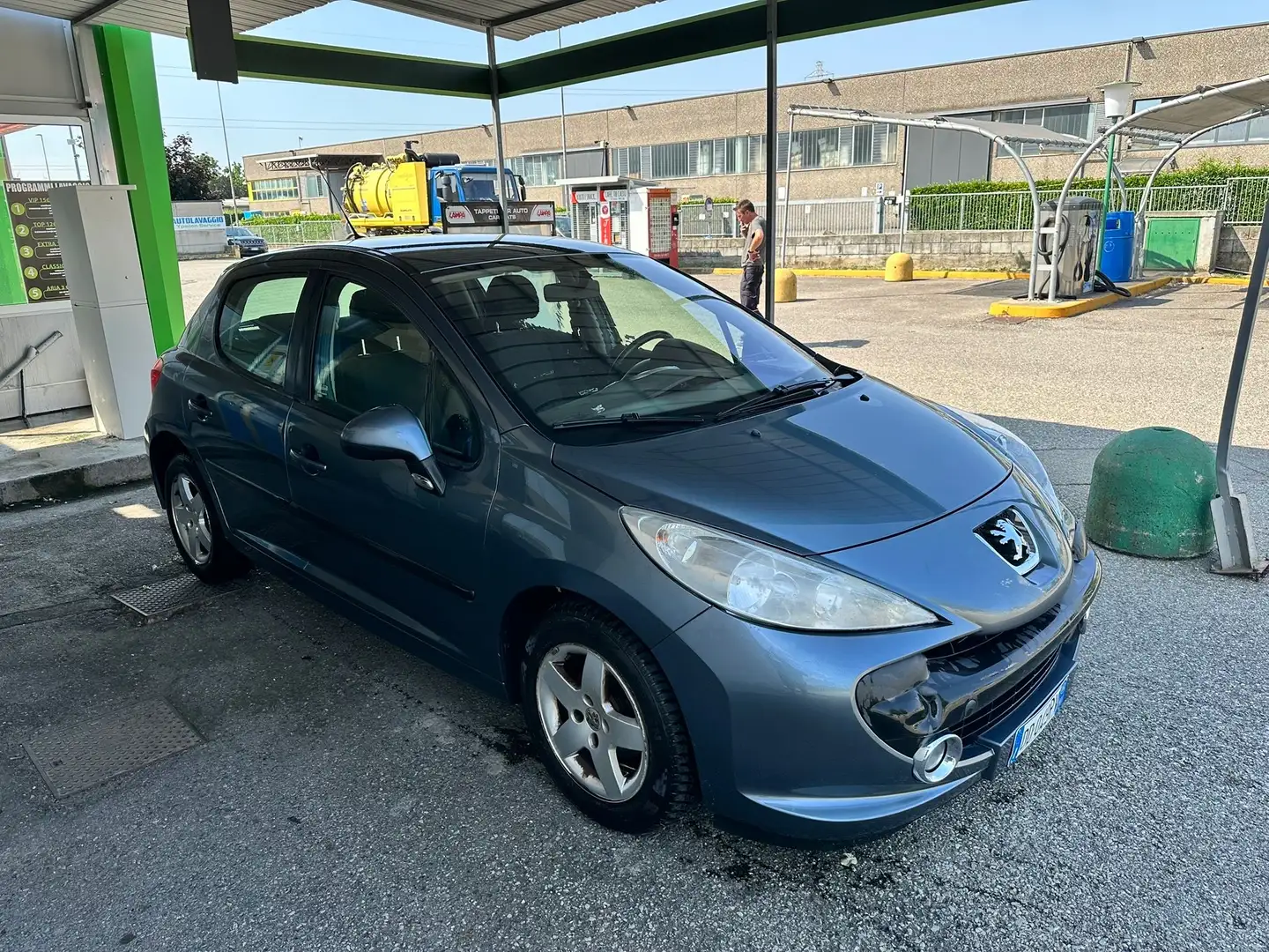 Peugeot 207 5p 1.4 16v XS - 1