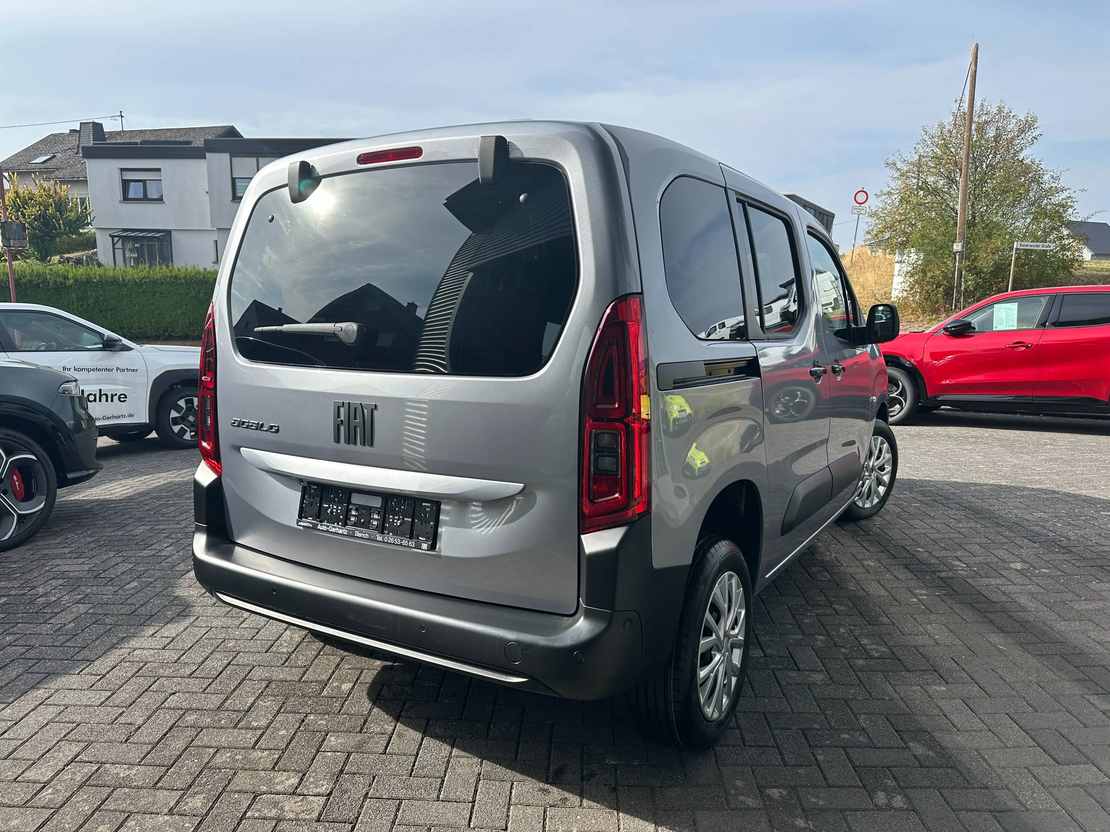 Fiat Doblo Kombi L1 / Komfort- Techno Paket / — photo 5