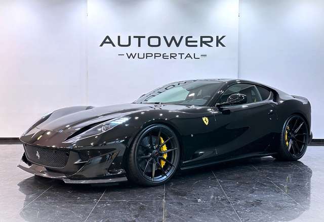 Ferrari 812 Superfast *NOVITEC*CARBON*LIFT*RECARO*