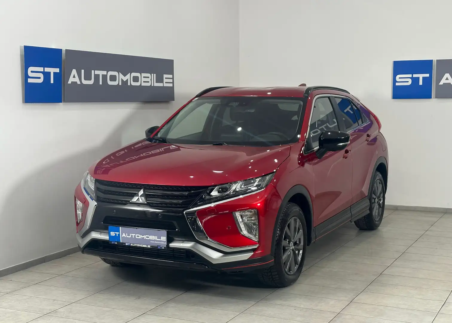 Mitsubishi Eclipse Cross Plus 4WD Aut. // 1.BESITZ // AHK // KAMERA // Rot - 2