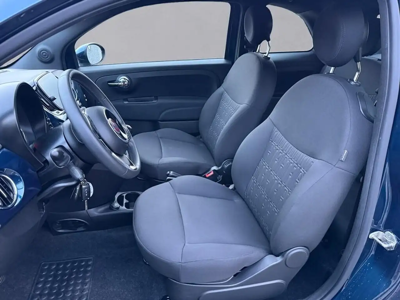 Fiat 500 500C 1.0 hybrid Dolcevita 70cv 10