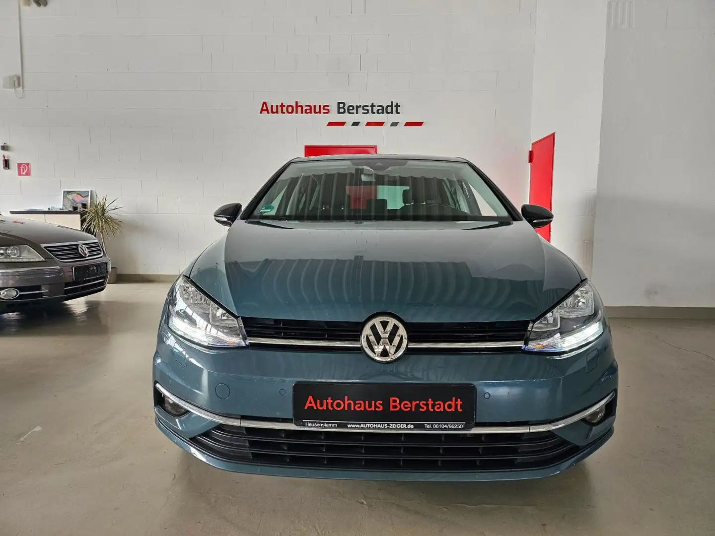 Volkswagen Golf 7 IQ.DRIVE Navigation*Sitzheizung*Klima*PDC Blau - 2
