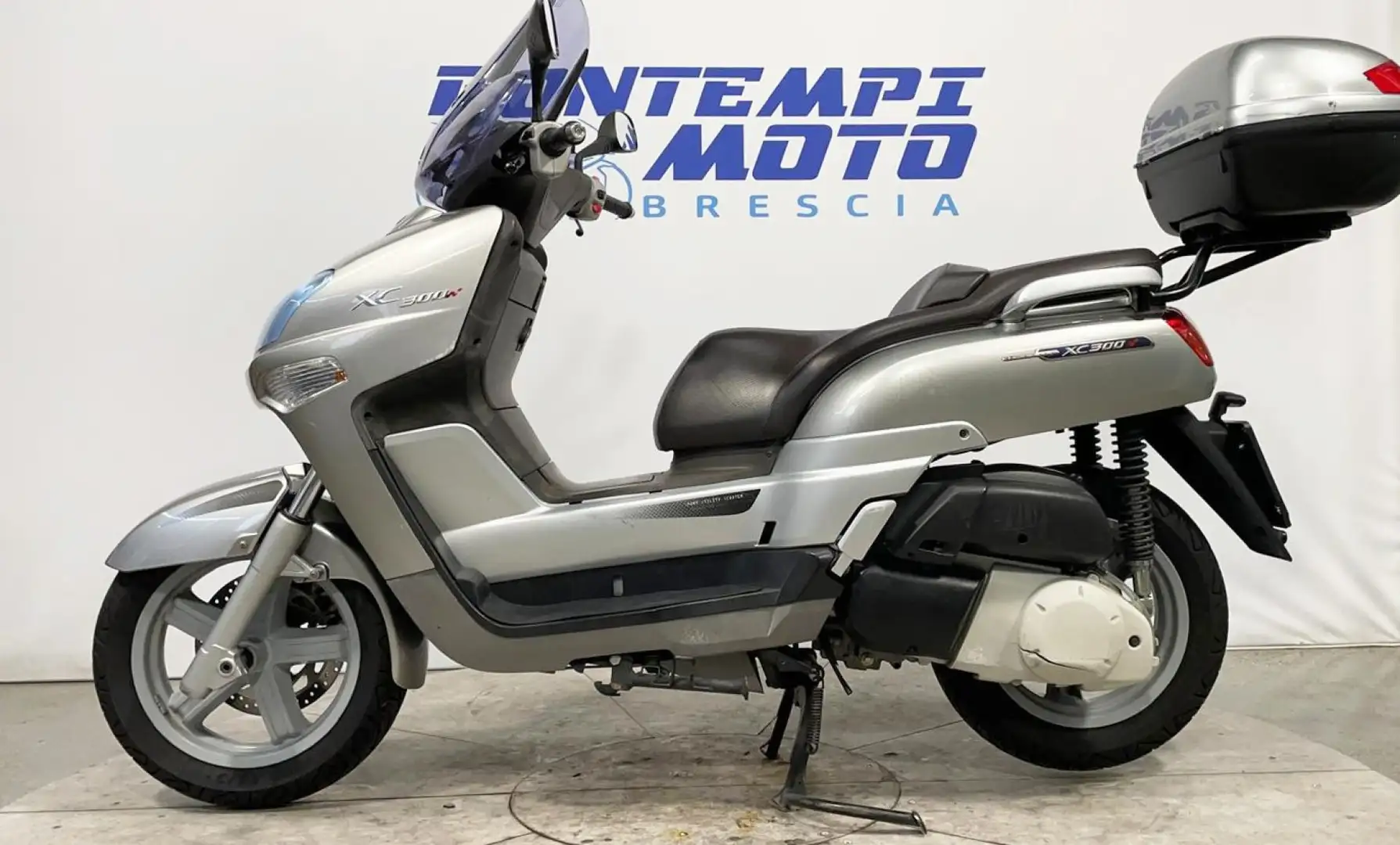Yamaha XC 300 Versity 2004 + BAULETTO YAMAHA Bronze - 2