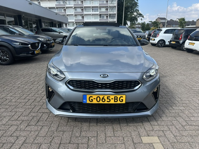 Kia ProCeed / pro_cee'd 1.0 T-GDI GT-Line El.panodak Navi Cruise Lmv Nap — photo 3