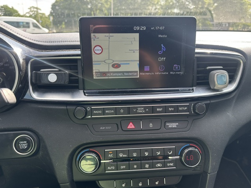 Kia ProCeed / pro_cee'd 1.0 T-GDI GT-Line El.panodak Navi Cruise Lmv Nap — photo 15