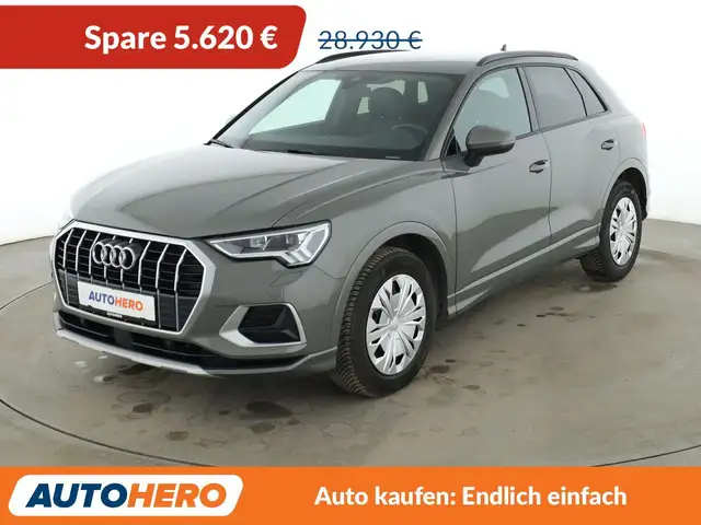 Audi Q3 main image