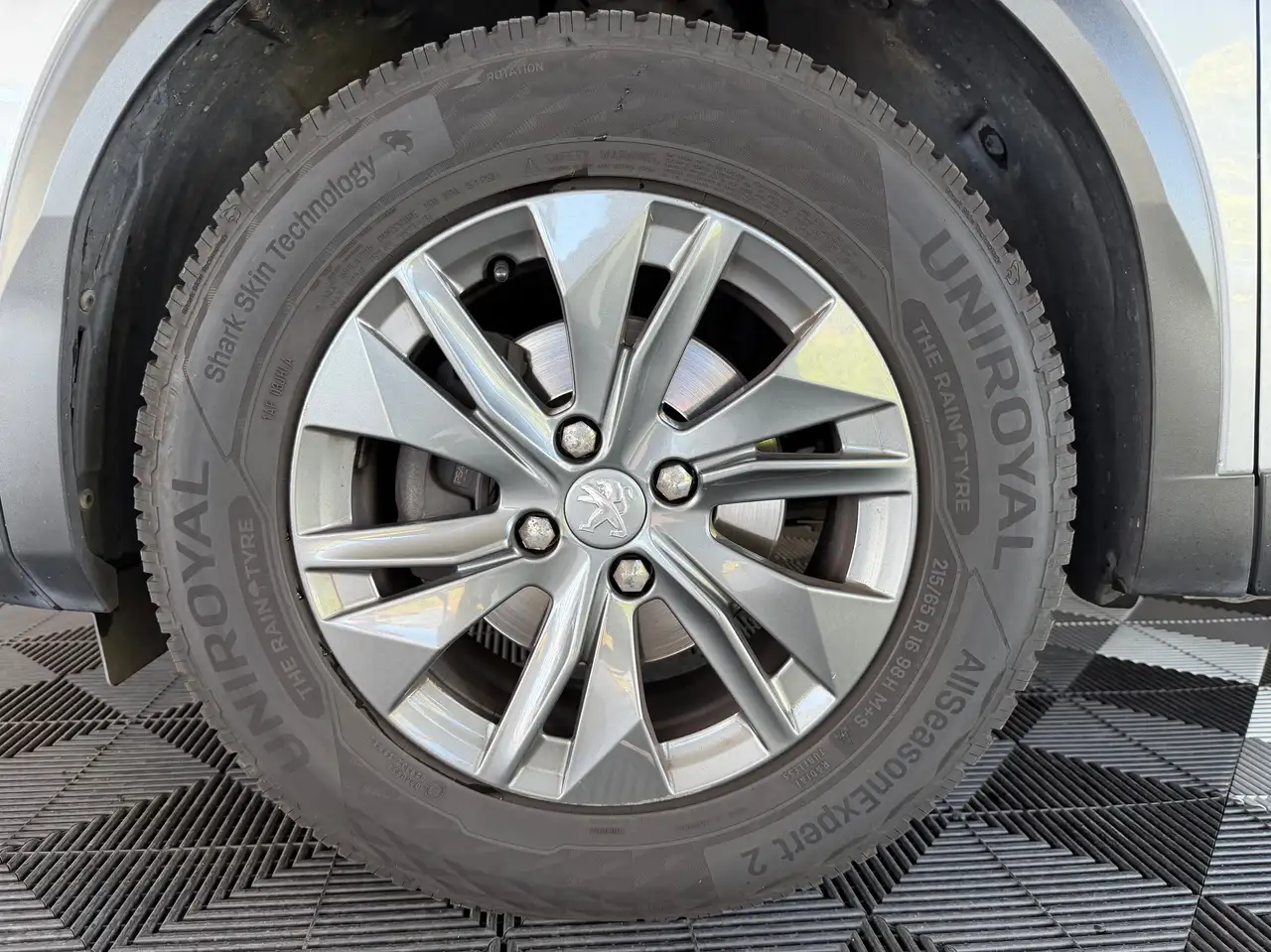 Peugeot 2008 2008 — photo 8