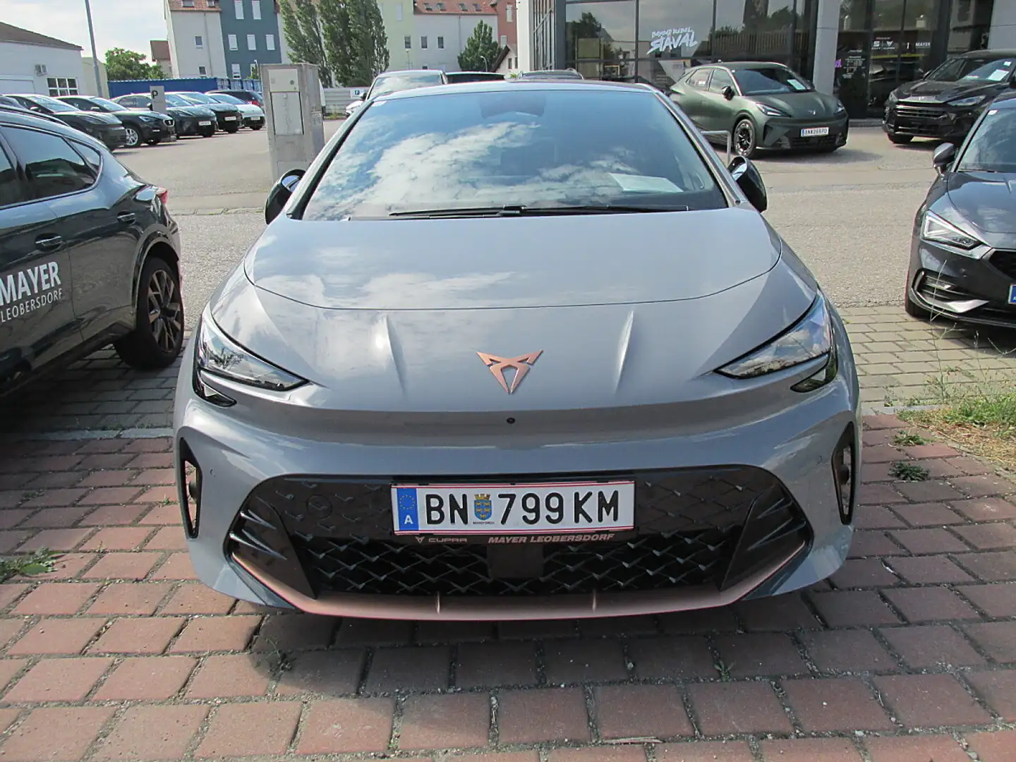 CUPRA Born Plus 58/61kWh Grau - 2