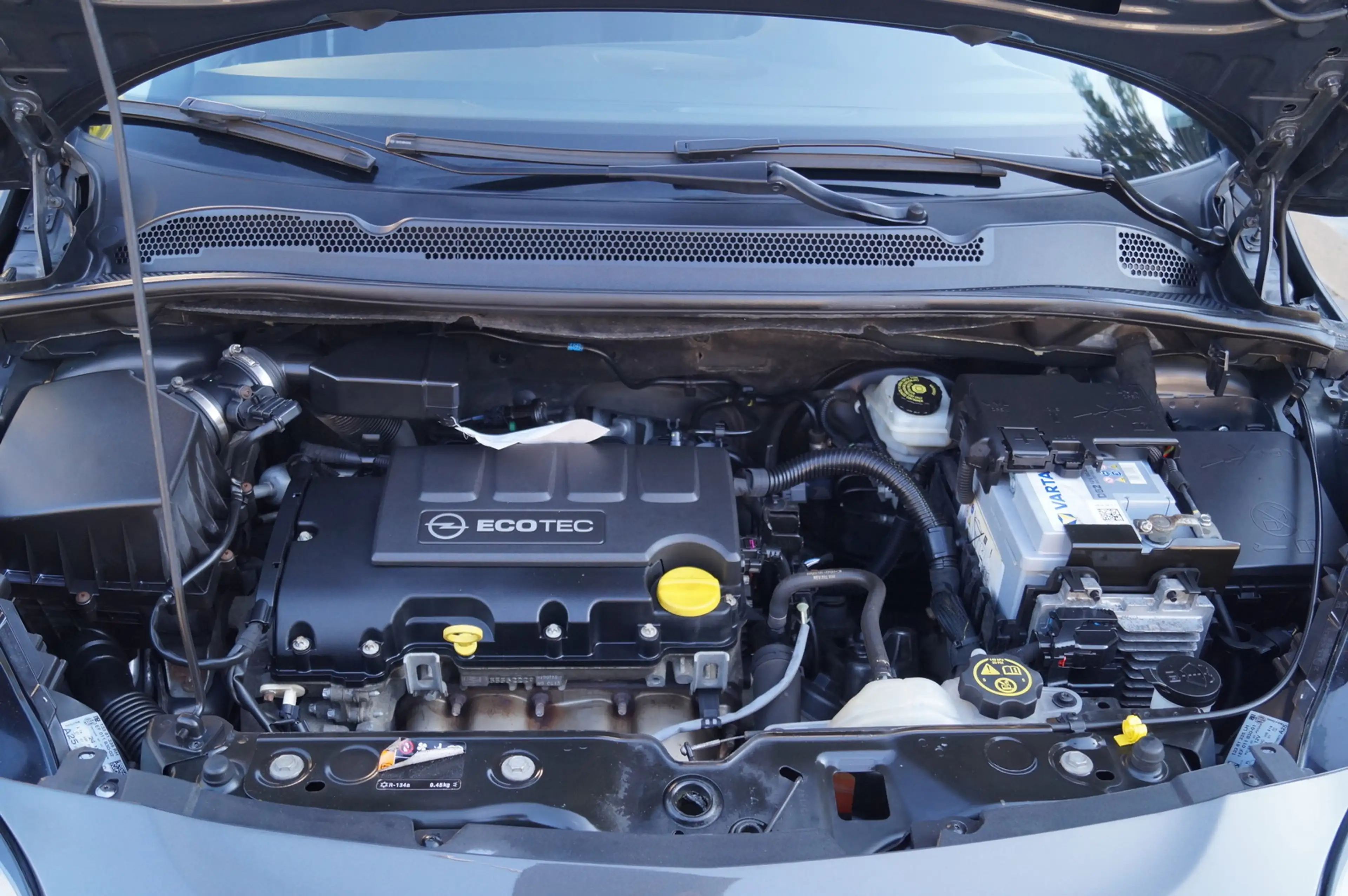 Opel Corsa-e Corsa E 1,4i 66kw Klima-PDC-Sitzh.-beh.LK-Allwet — photo 9