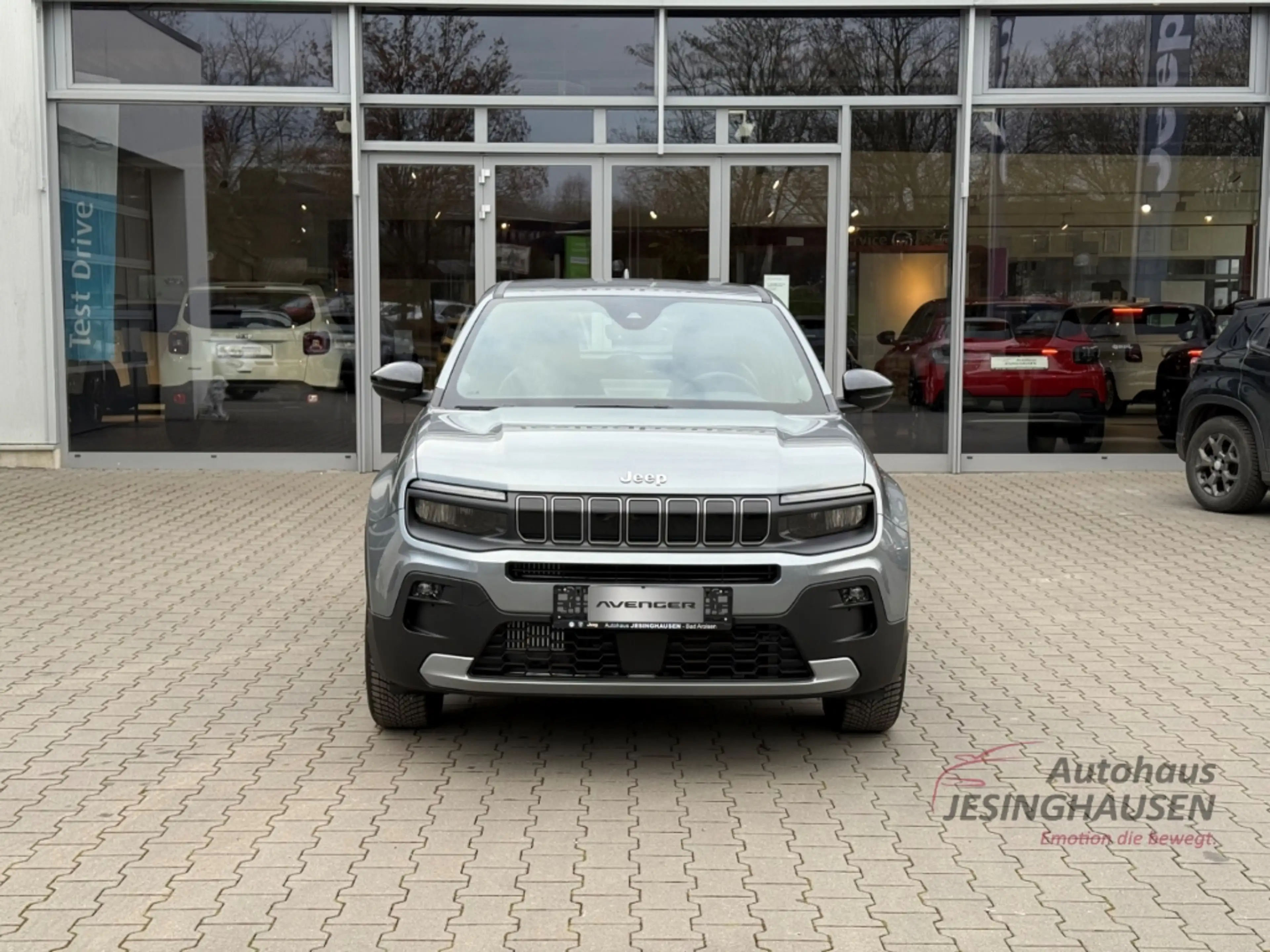 Jeep Avenger Altitude elek. Heckkl+Navi+RFK+Allwetter Navi LED — photo 2