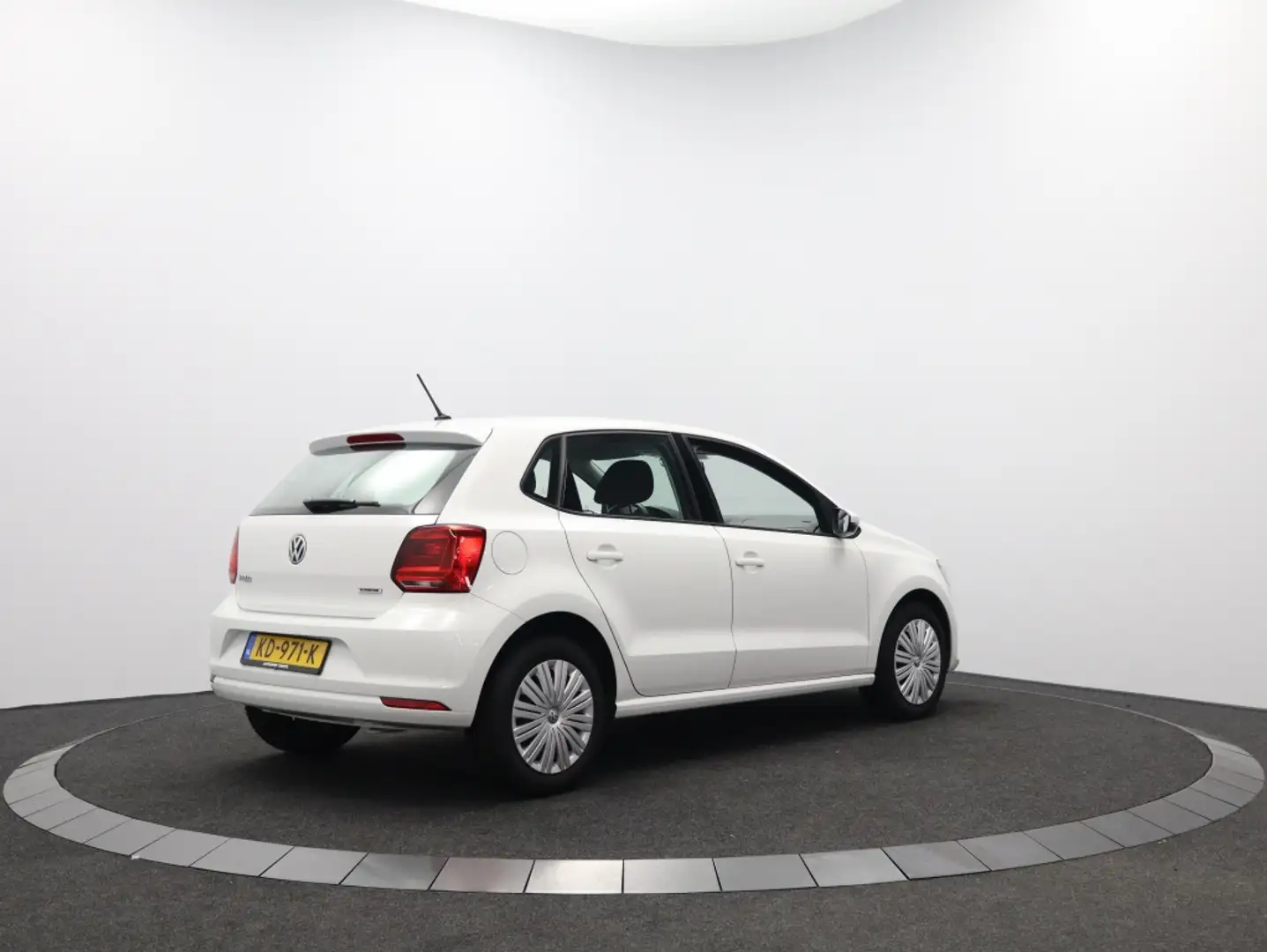 Volkswagen Polo 1.0 Comfort Edition | All season | Cruise control Wit - 2