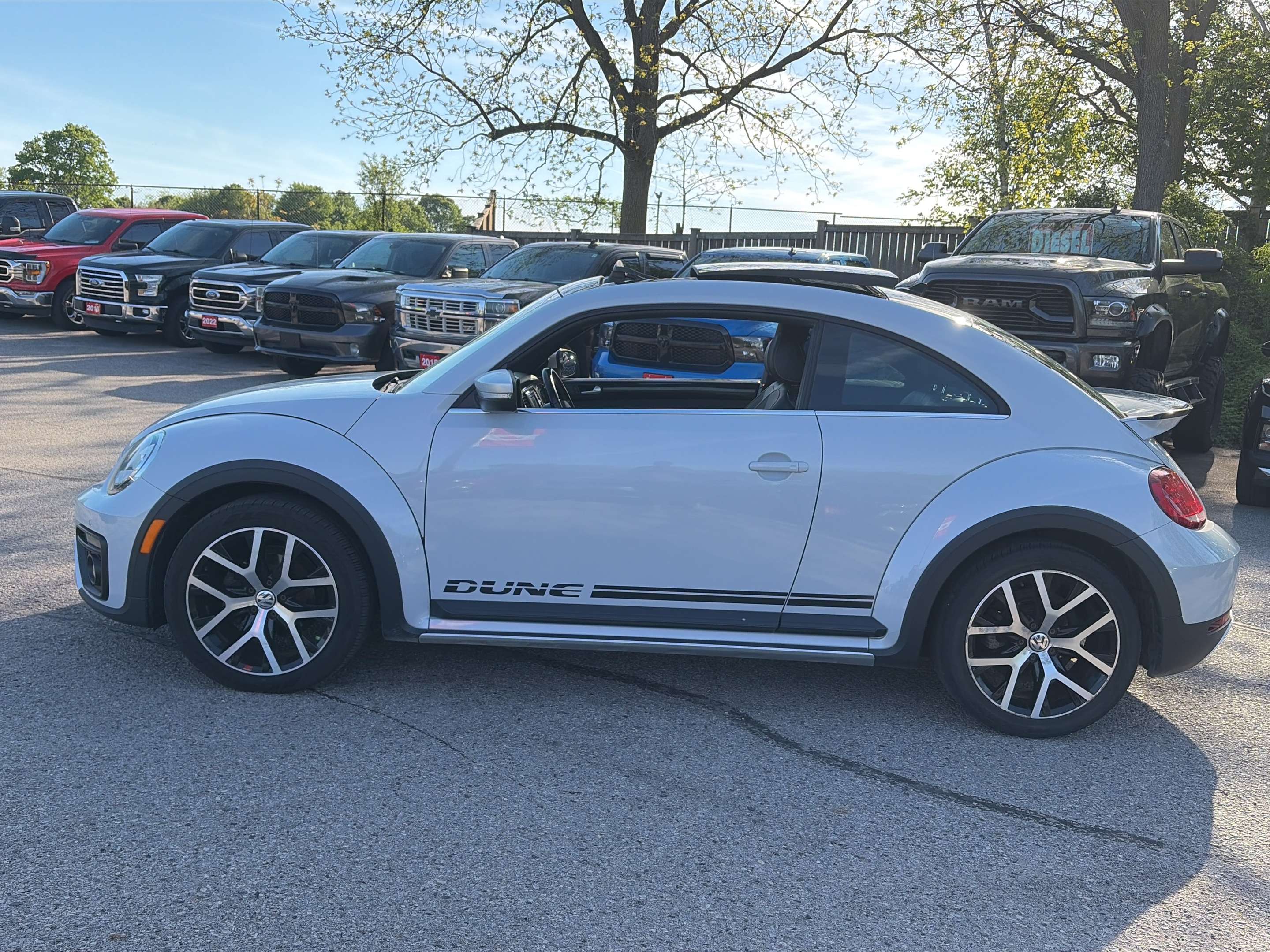2018 Volkswagen Beetle Dune