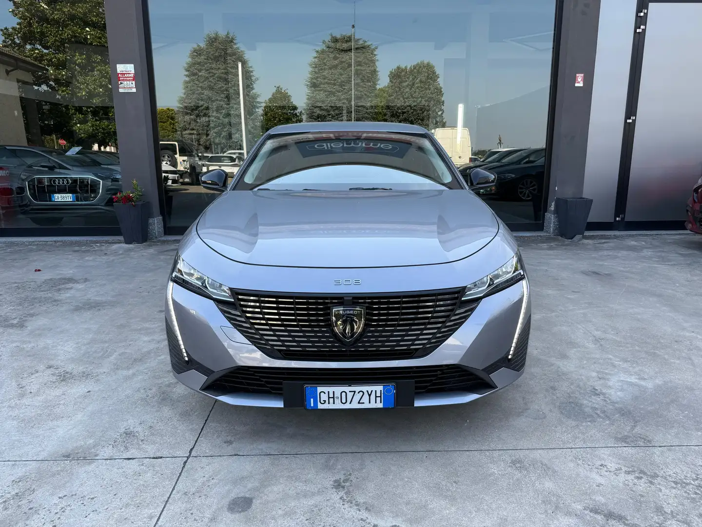 Peugeot 308 308 1.5 BLUEHDI ALLURE  AUTOMATICA Gris - 2