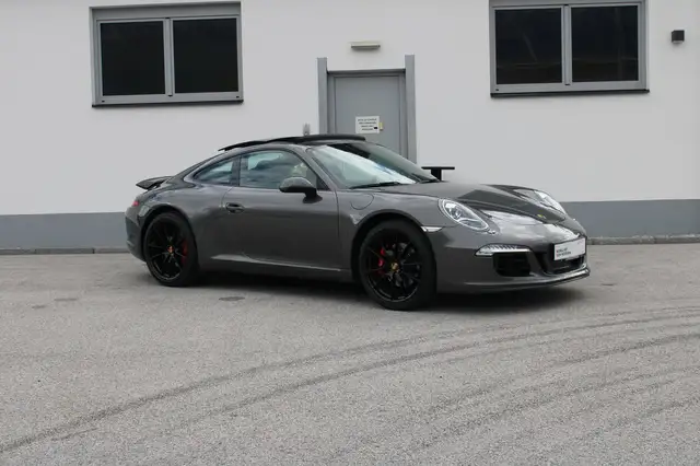 Porsche 911 Carrera Coupé DSG