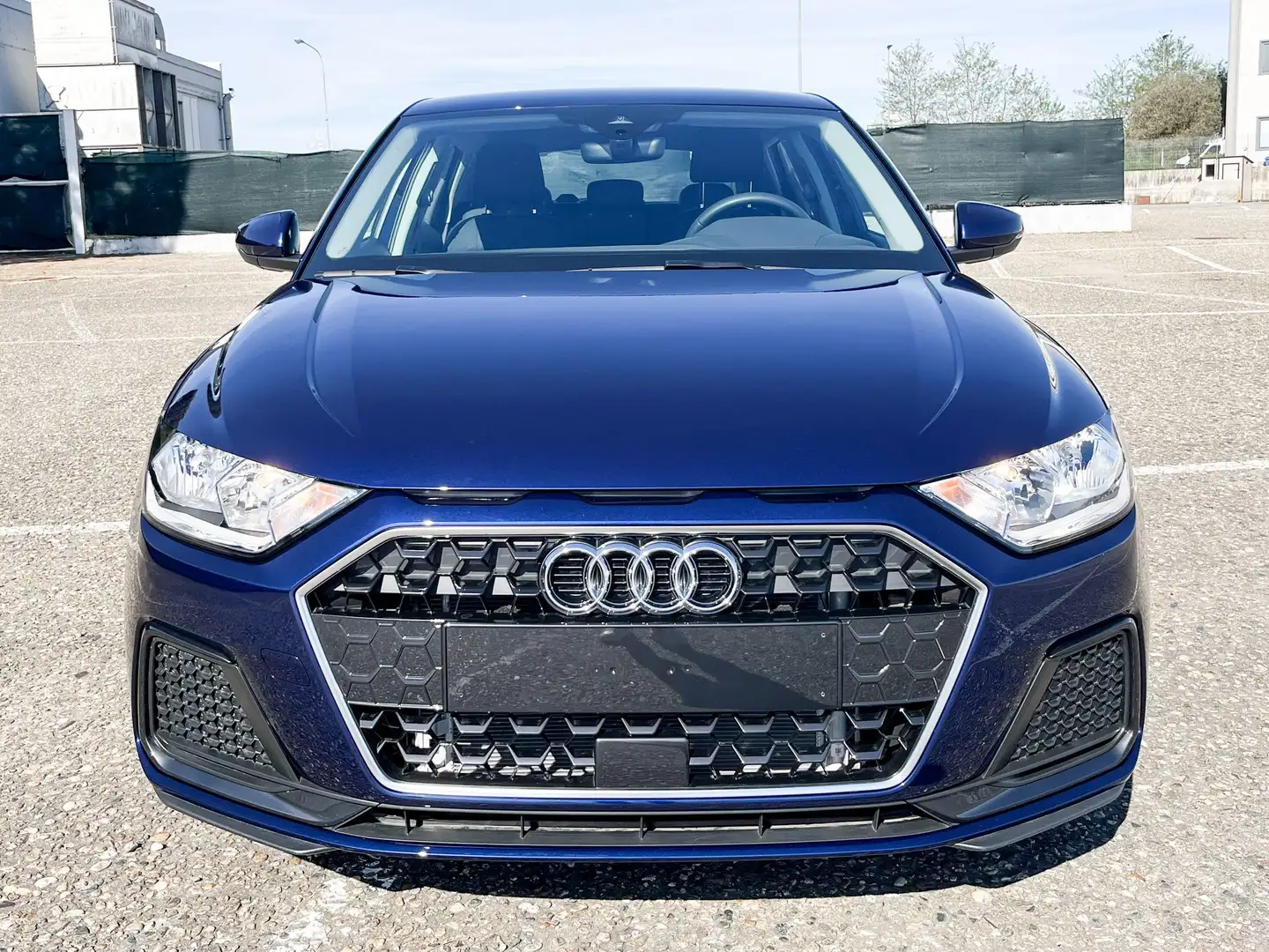 Audi A1 Sportback 25 1.0 tfsi Admired Advanced s-tronic Blau - 2