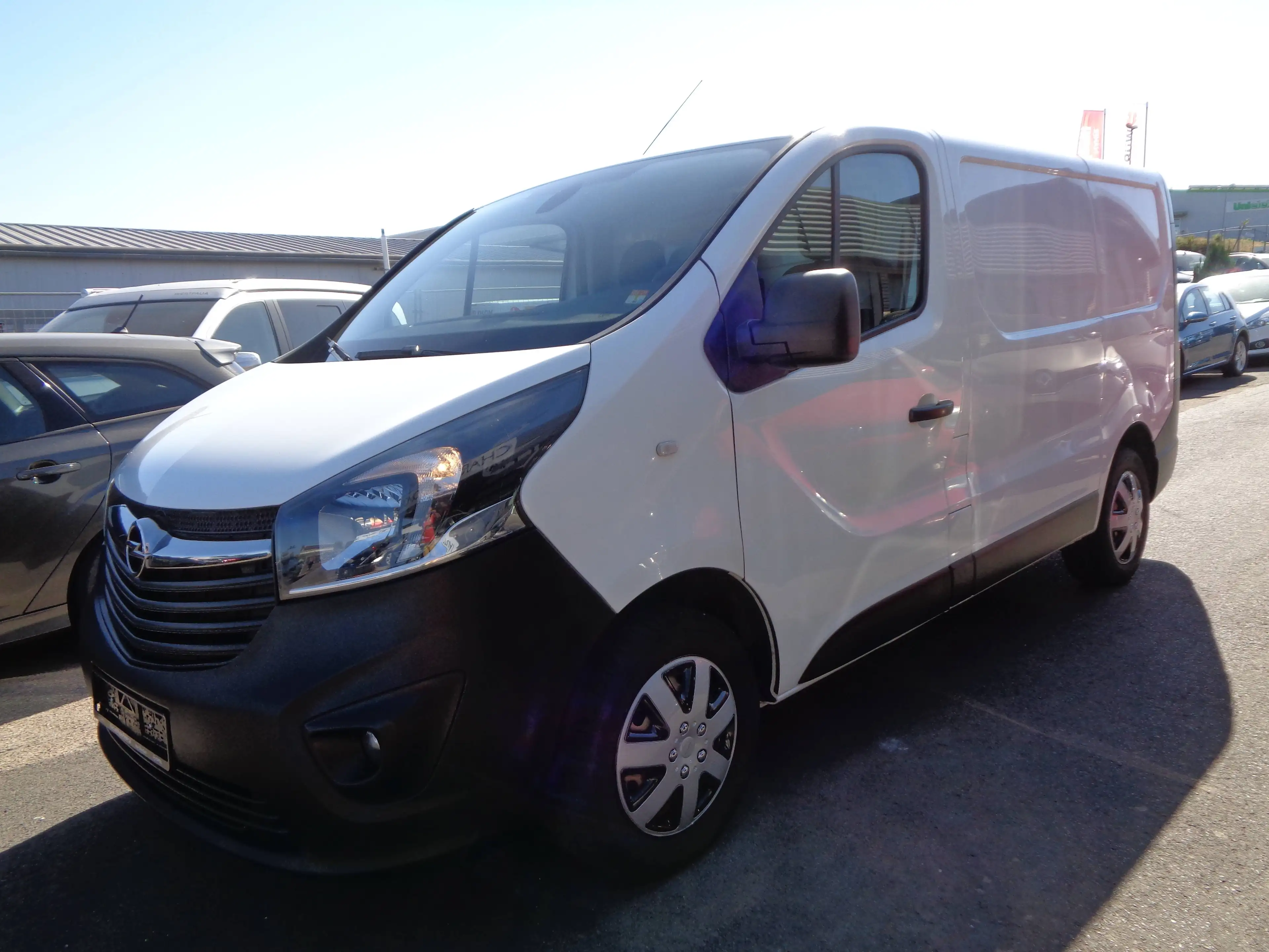 Opel Vivaro Kasten L1H1  2,7t°Klima°Bluetooth°Tempomat°1.Hand°