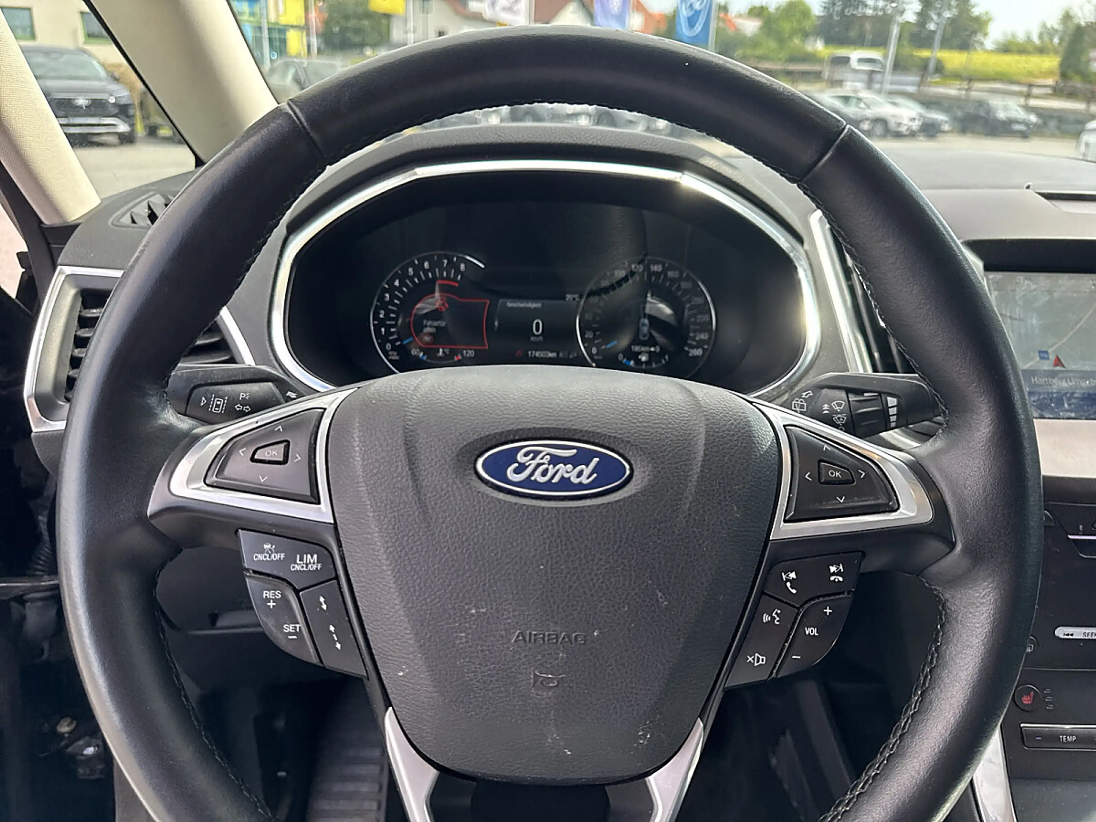 Ford Galaxy 2,5 Duratec Hybrid Titanium Aut. — photo 15