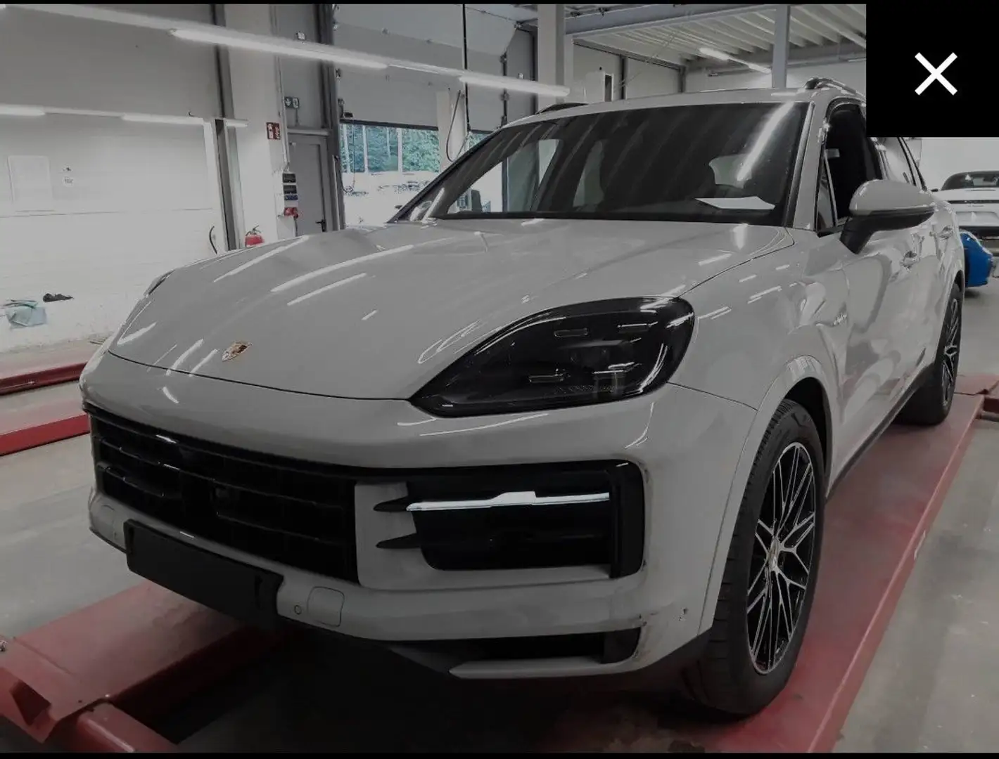 Porsche Cayenne E-Hybrid*Luft*AHK*Pano*Massage* BOSE* Grau - 1