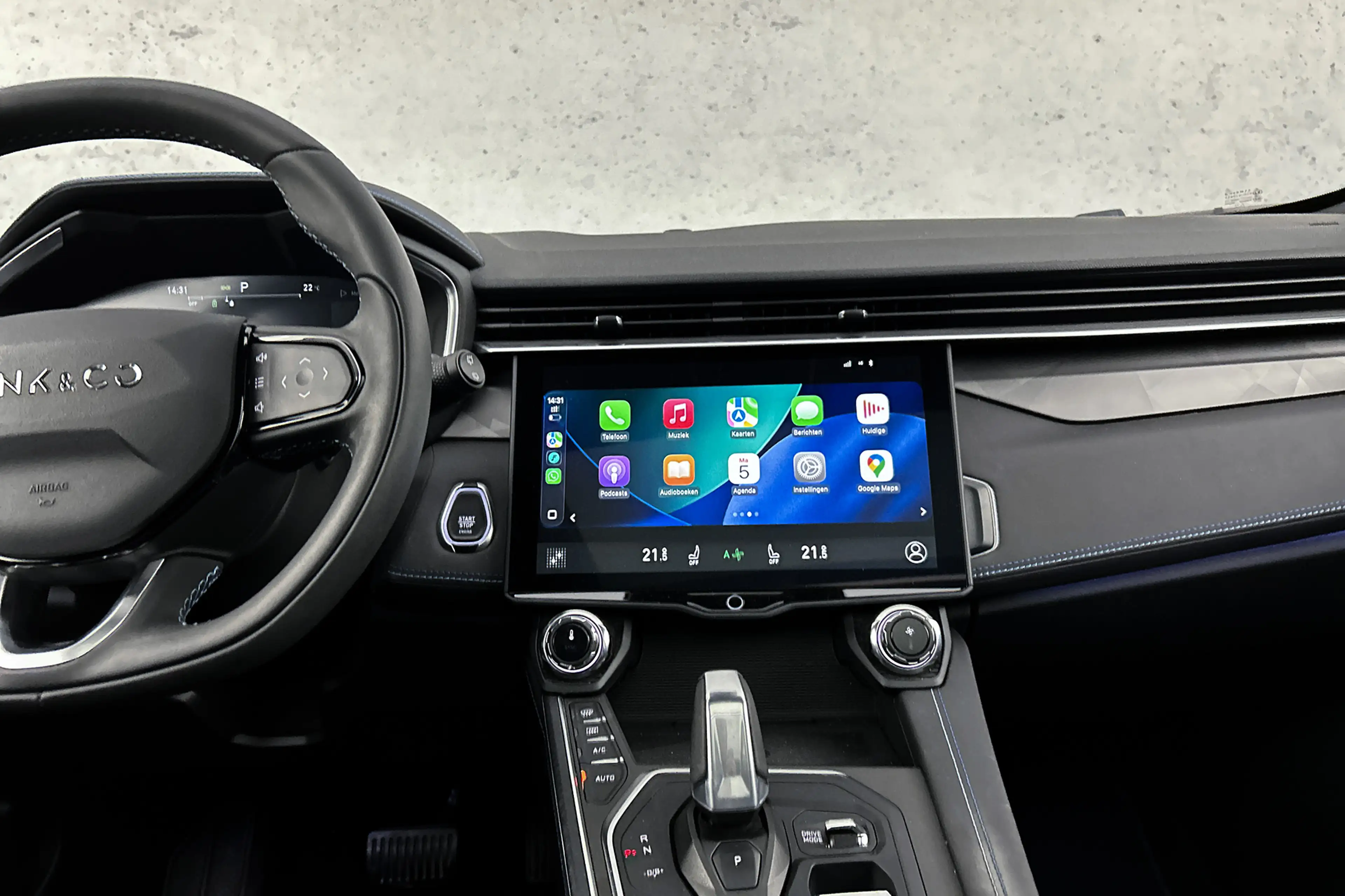 Lynk & Co 01 1.5 | Zwarte hemelbekleding | Rondomzicht camera | — photo 11