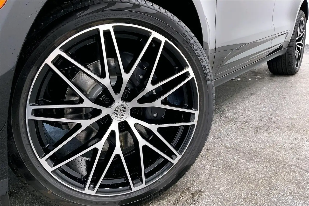 Porsche Macan снимка Porsche Macan