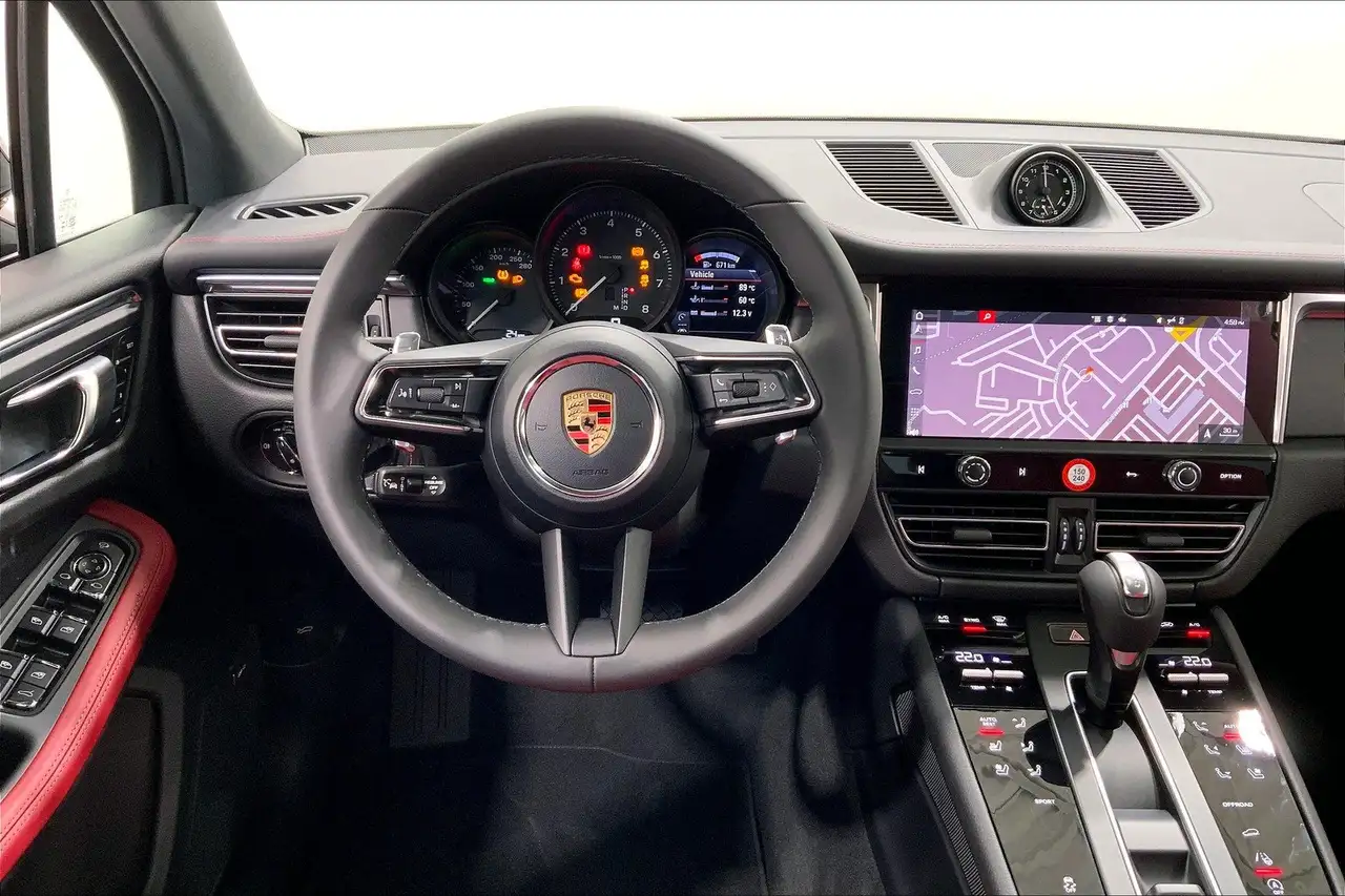 Porsche Macan снимка Porsche Macan
