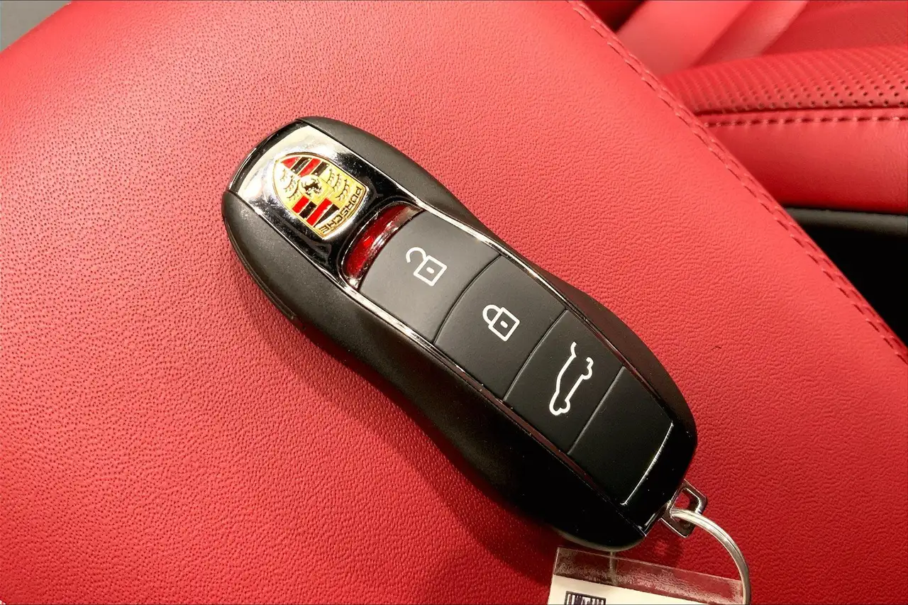 Porsche Macan снимка Porsche Macan