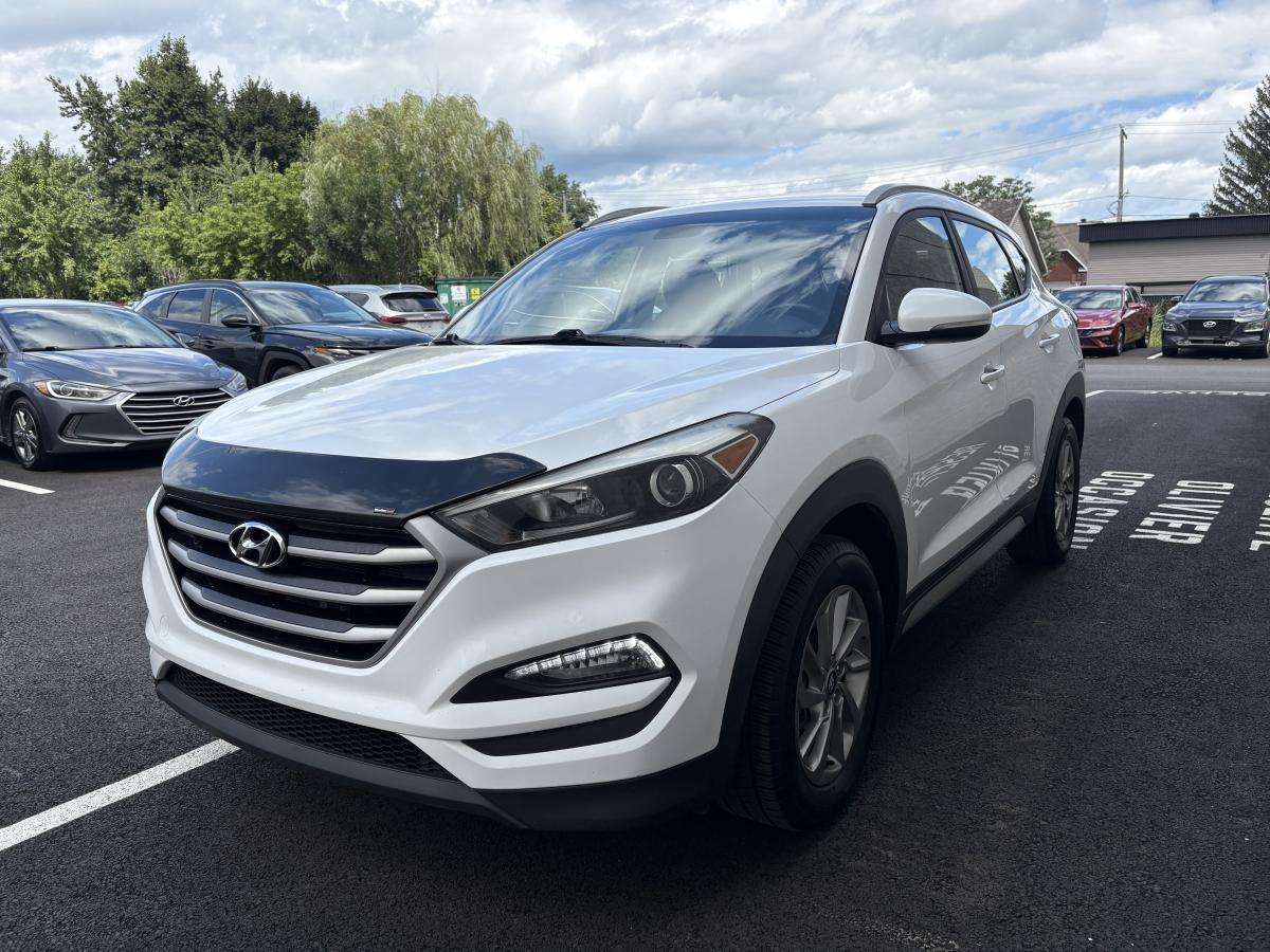 2018 Hyundai Tucson 2.0L Premium AWD air climatisé vitre electriques — снимка 1