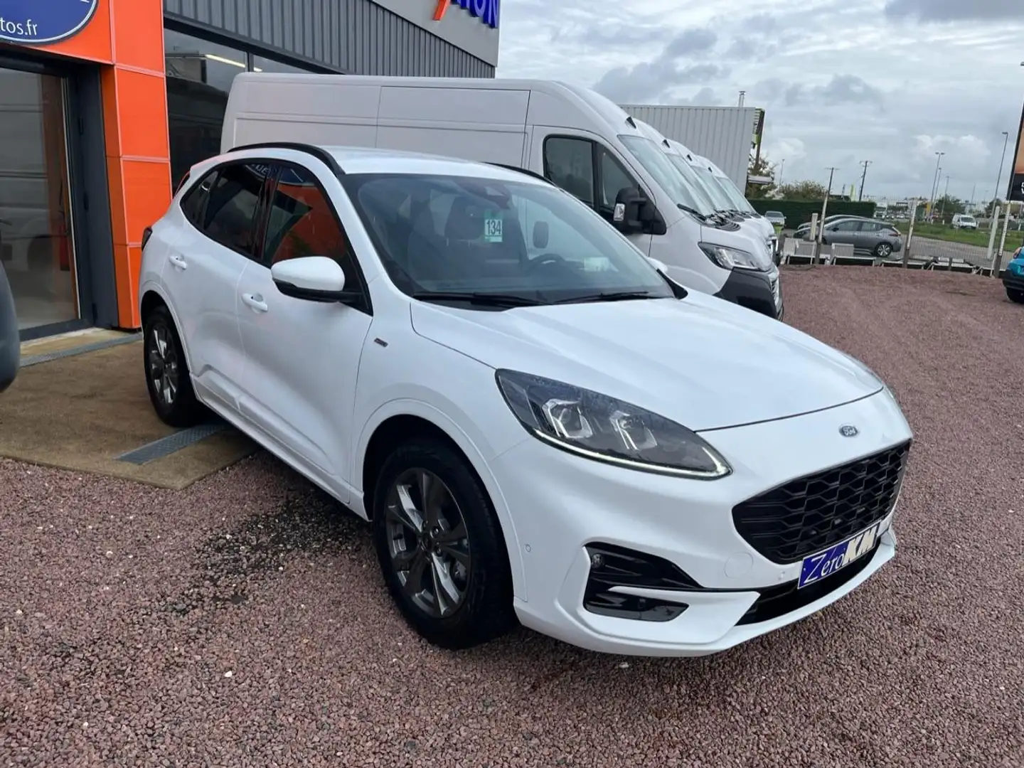 Ford Kuga 1.5 ECOBOOST - 150 - ST-Line + PACK HIVER + RS + V Blanc - 2