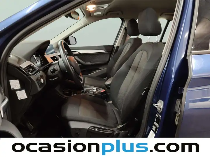 BMW X1 sDrive18d 2021, foto 10