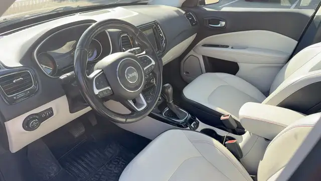 Jeep Compass view 8
