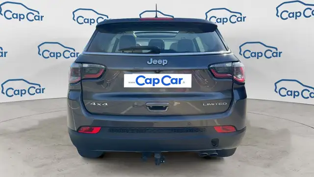 Jeep Compass view 3