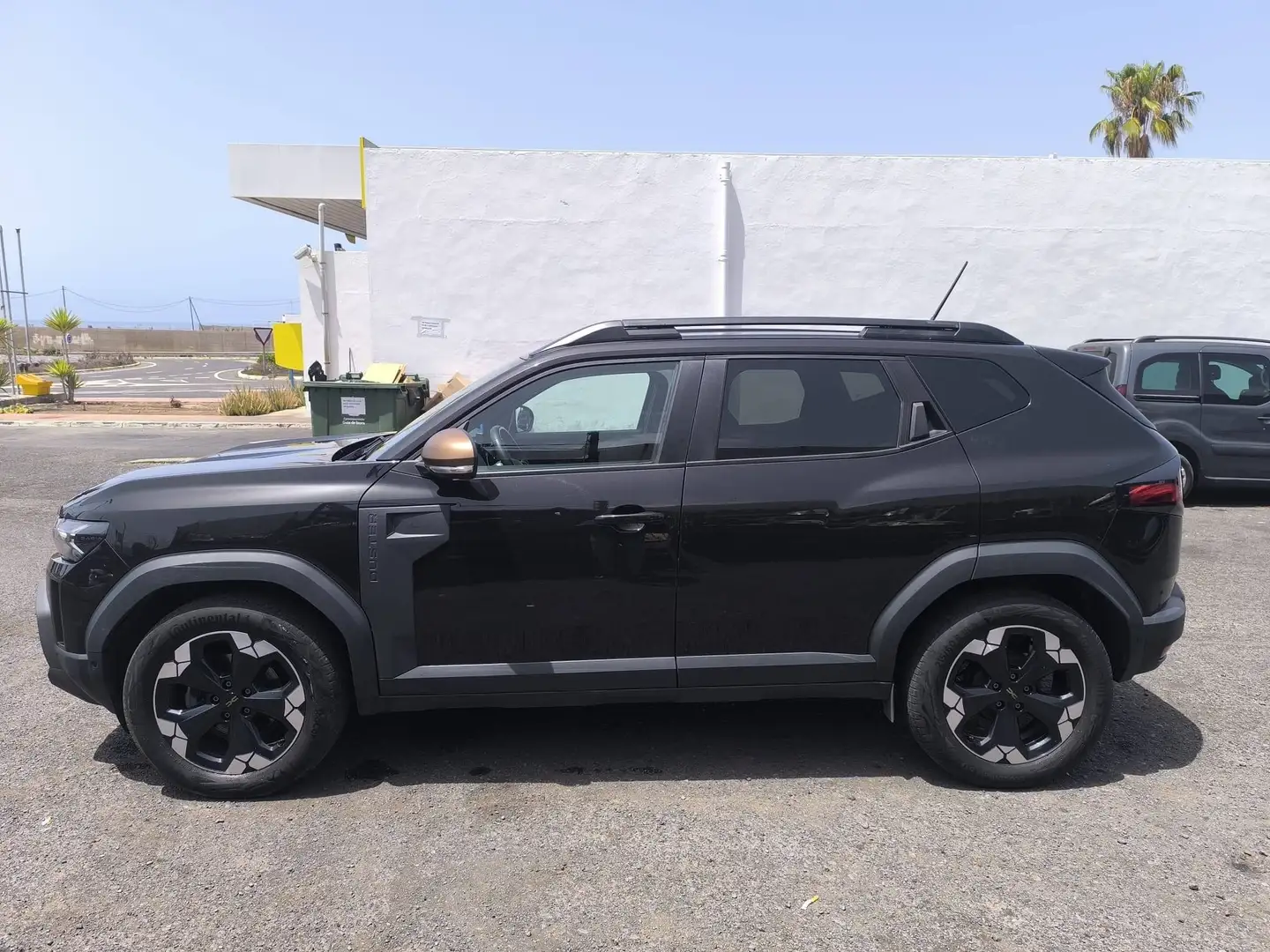 Dacia Duster Duster 1.2 hybrid-G Extreme 4x2 140CV - Automatico Negro - 2
