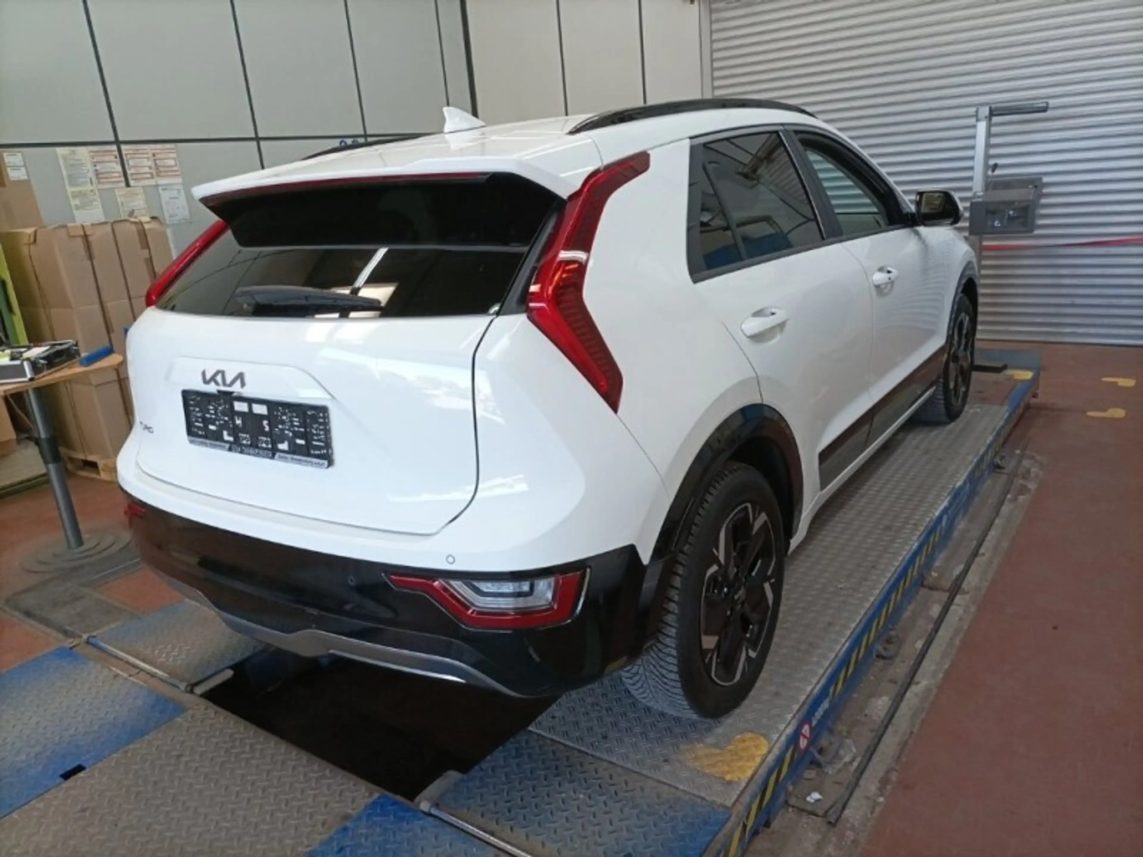Kia Niro Vision*64kWh*NSCC*WMP*Leder*Ambiente*SHZ*1H — photo 2