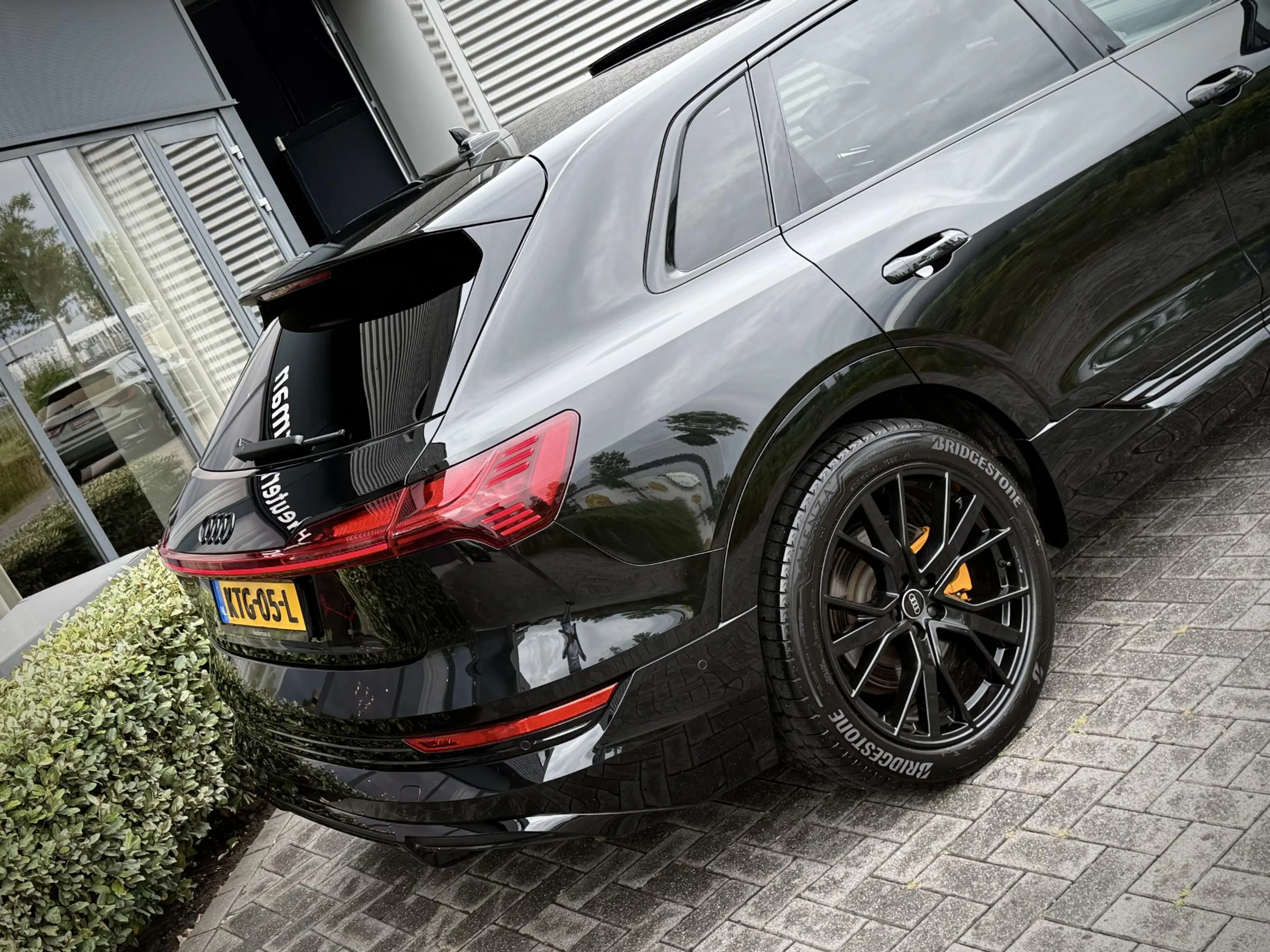 Audi e-tron 55 quattro S Line Black Edition/Pano/ B&O/97%SOH — photo 15