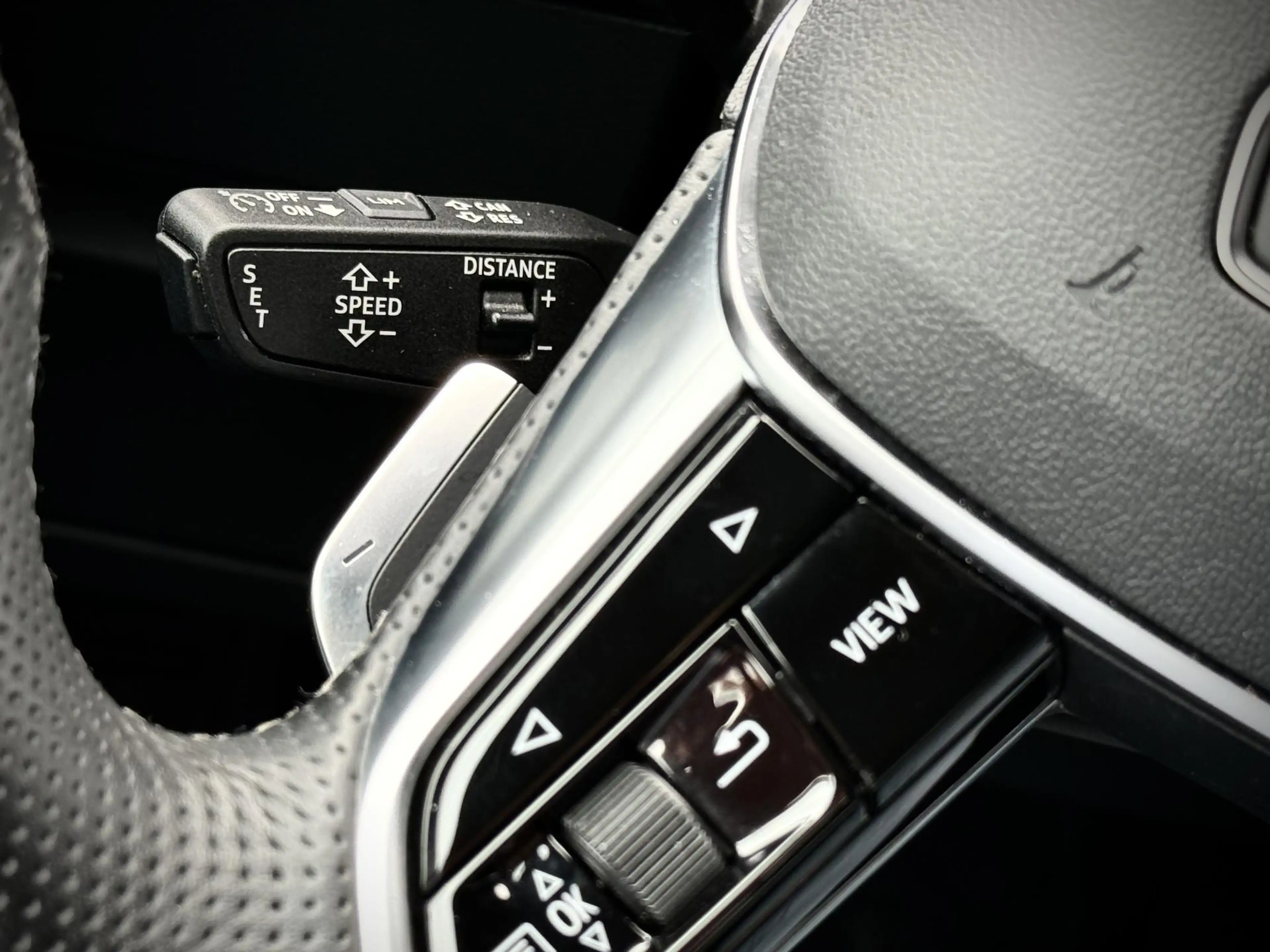 Audi e-tron 55 quattro S Line Black Edition/Pano/ B&O/97%SOH — photo 40