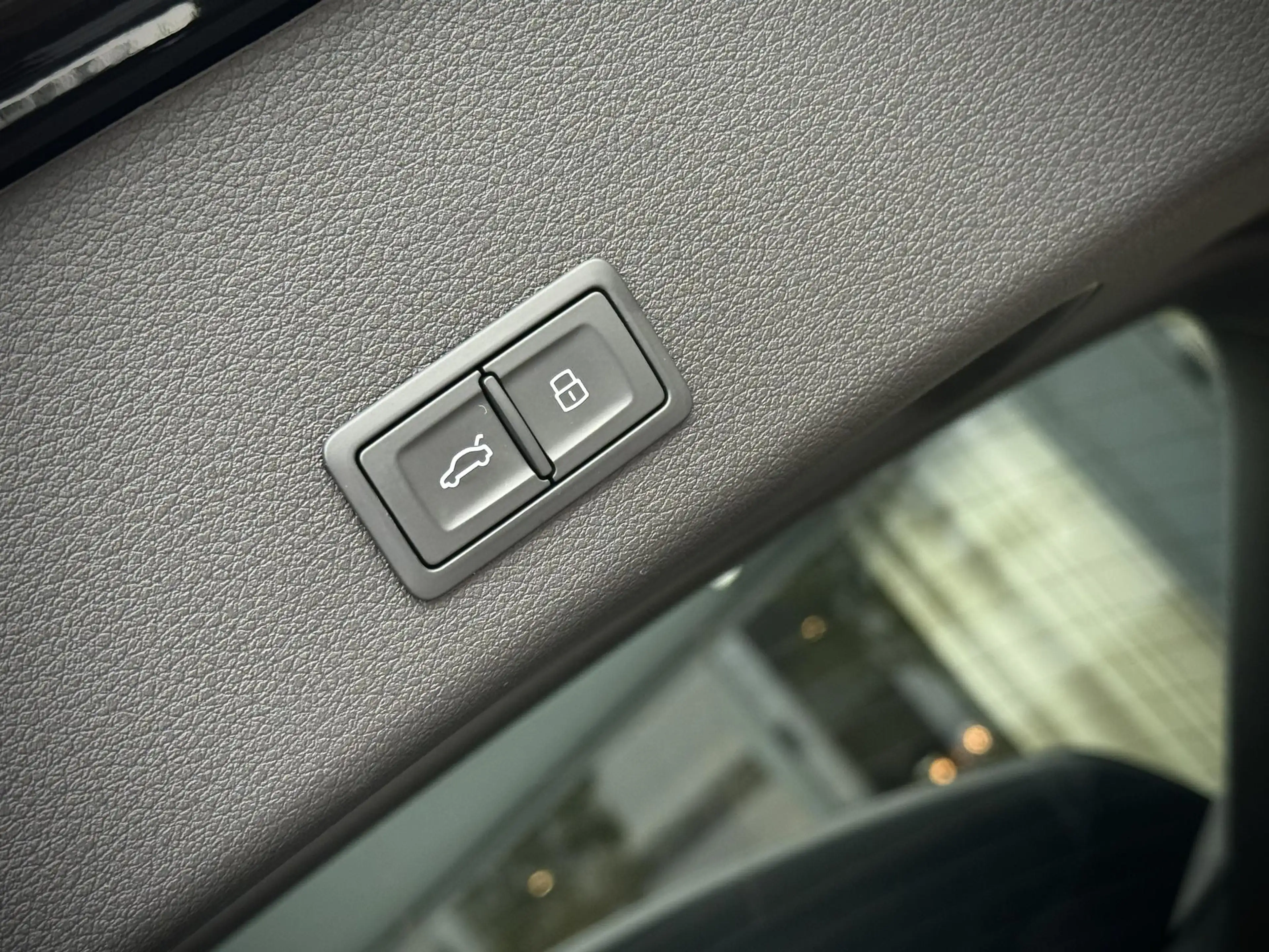 Audi e-tron 55 quattro S Line Black Edition/Pano/ B&O/97%SOH — photo 43