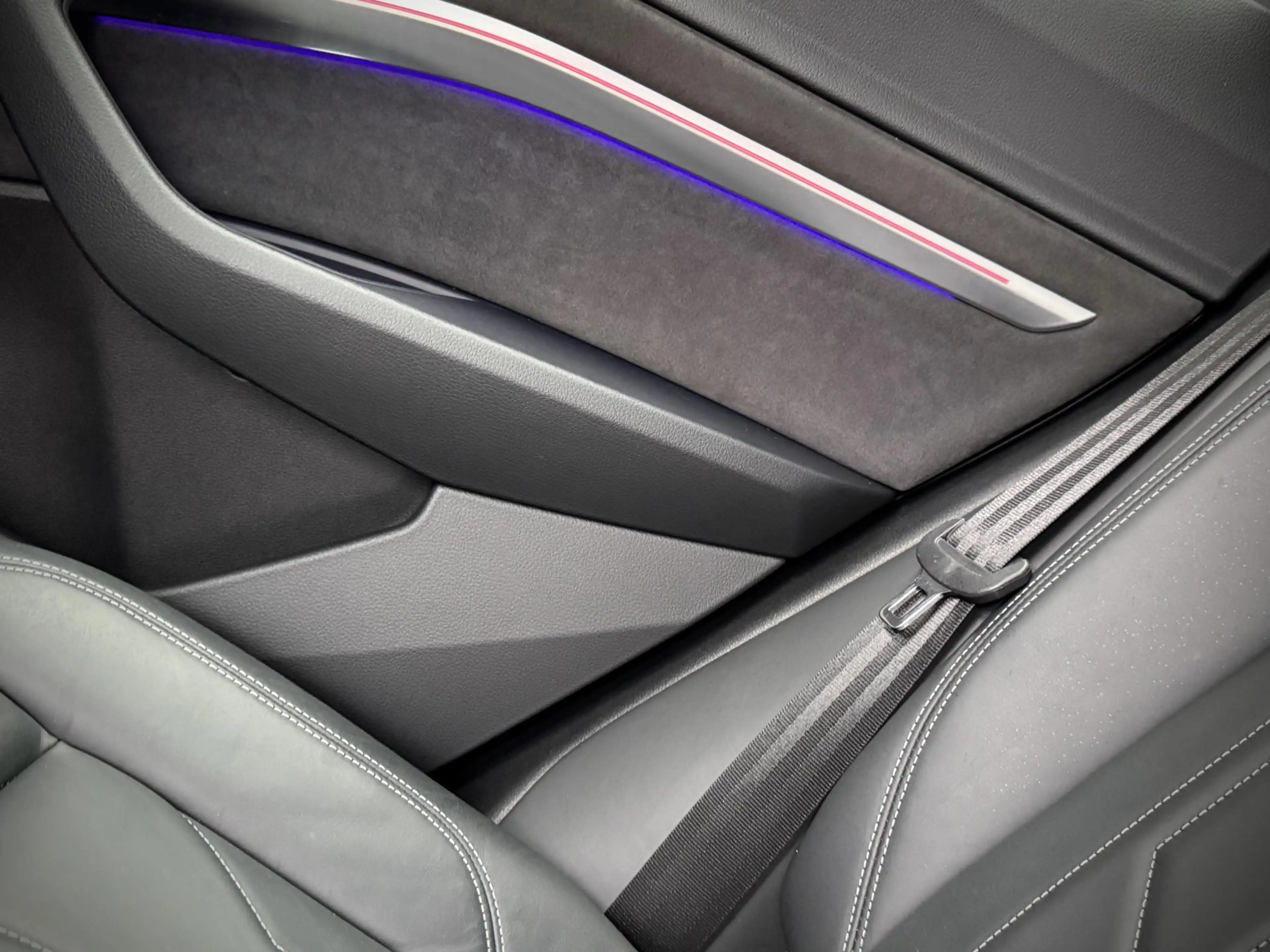 Audi e-tron 55 quattro S Line Black Edition/Pano/ B&O/97%SOH — photo 27